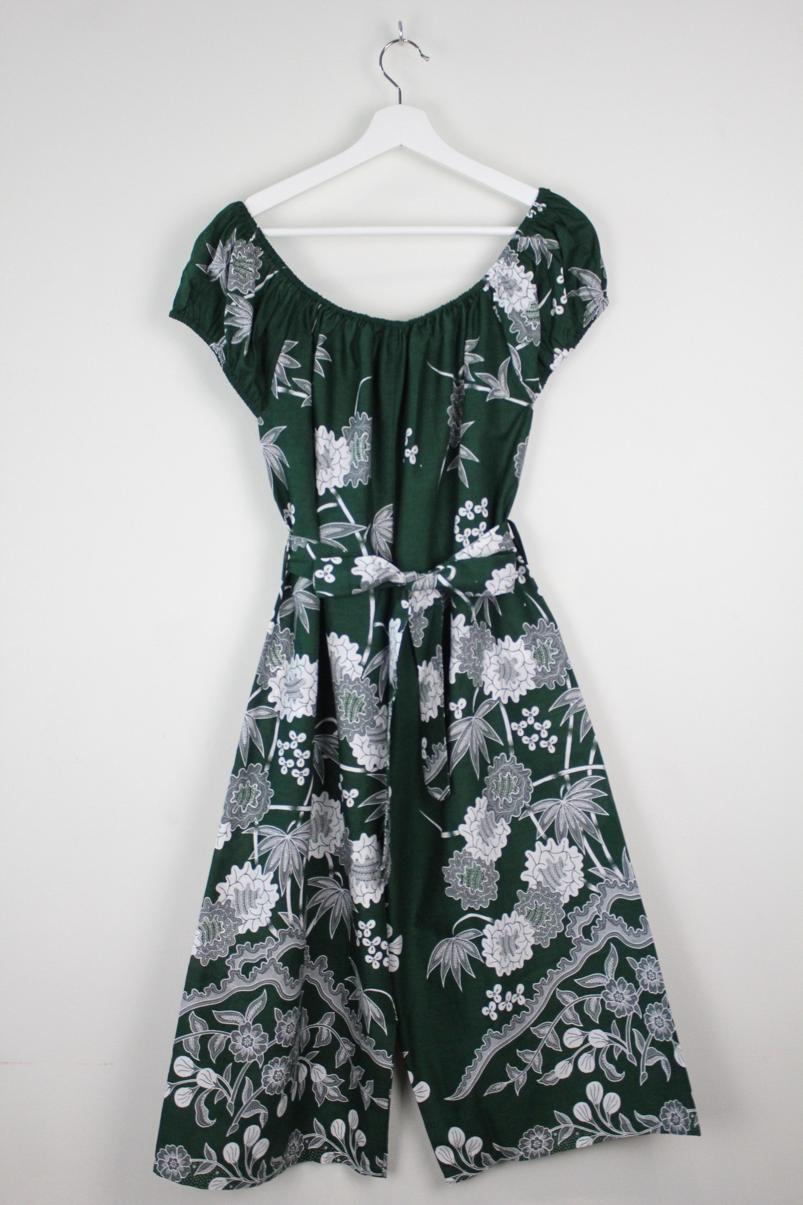 AveryDae Batik Jumpsuit (L) - Bao