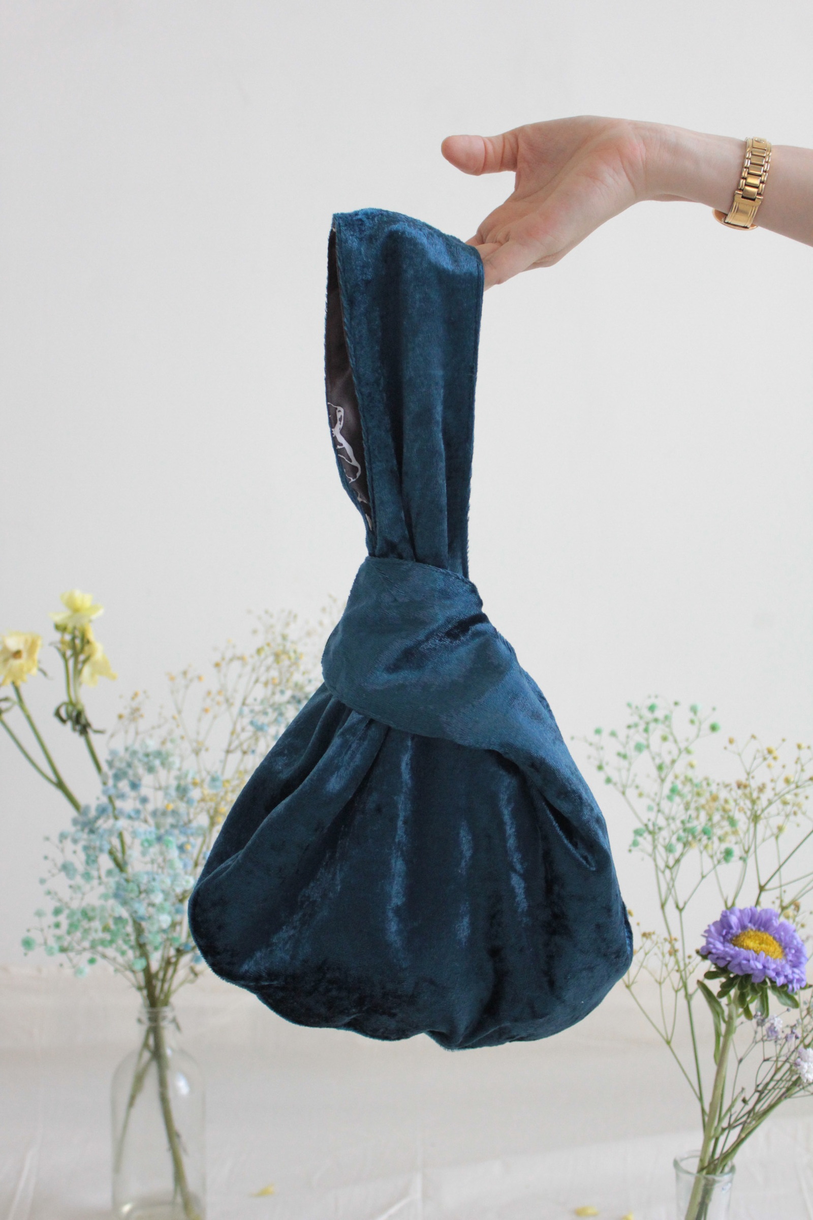 Reversible Velvet+Batik KnotBag - Prussian Bleu ( Sheen )