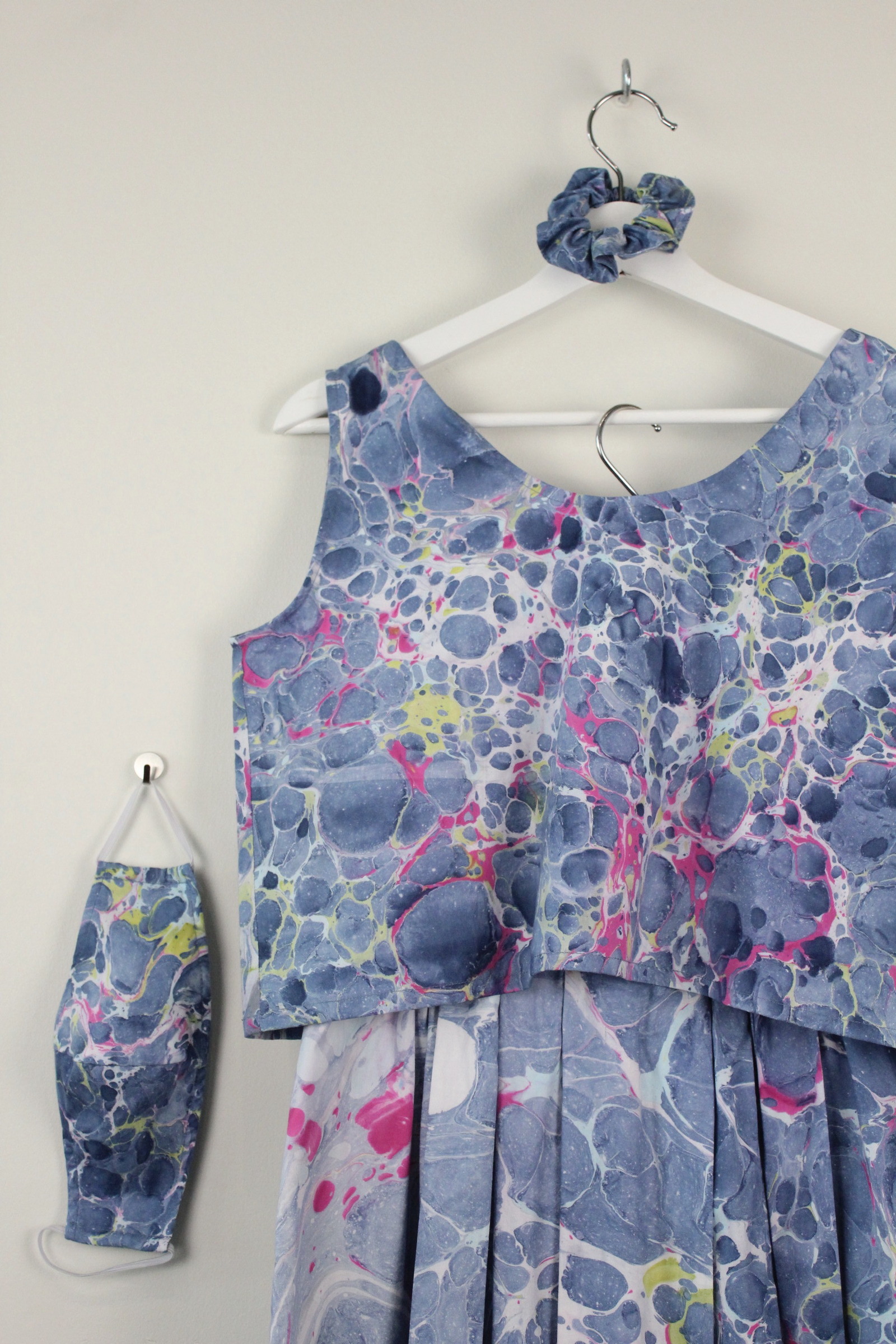 Hand Marbled Matching Beach Set - Marina
