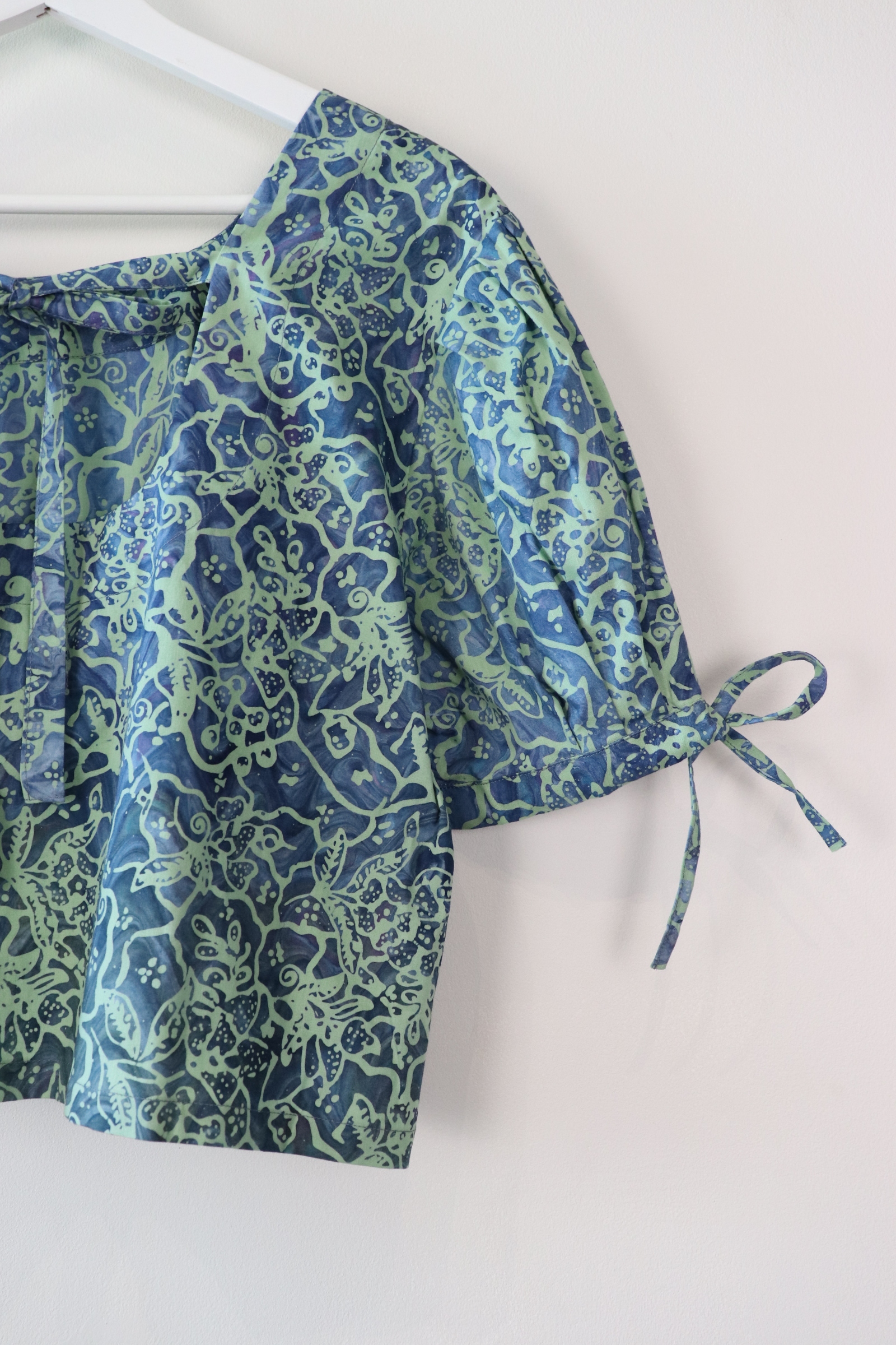 Hand Marbled Bow Top - Blue Lagoon