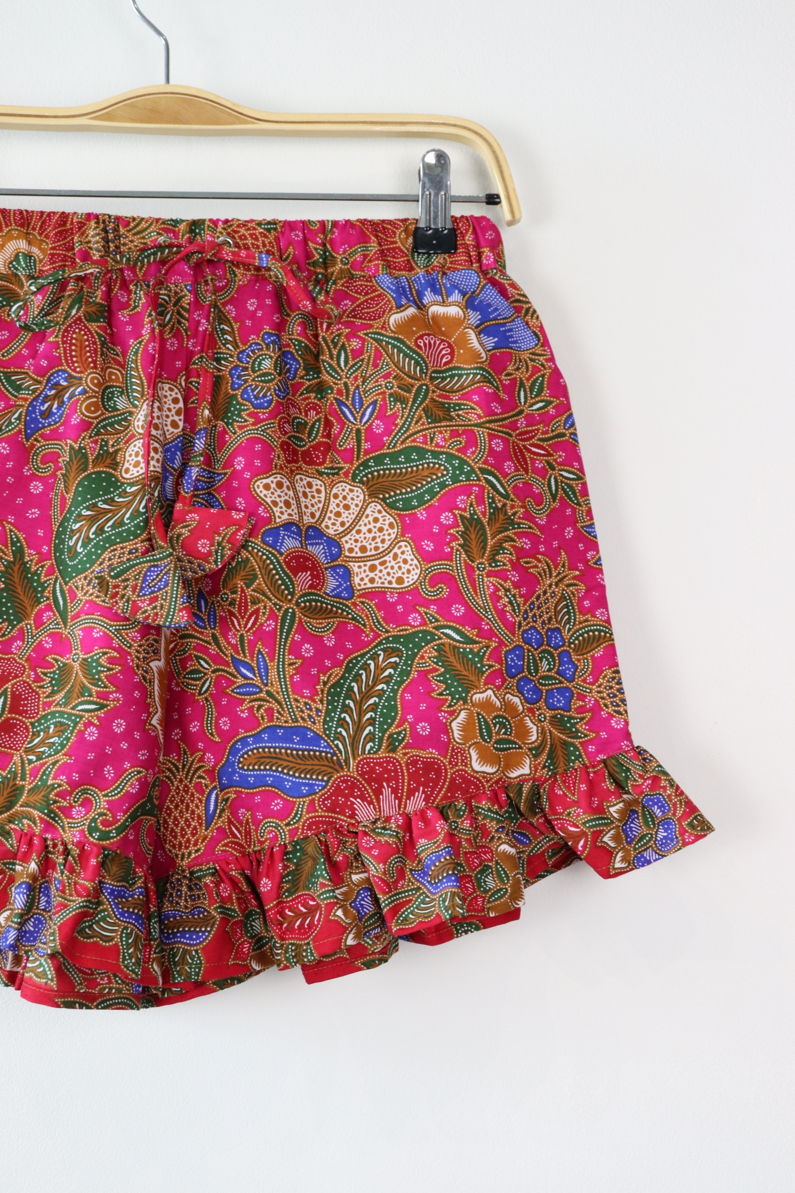 Batik Frou Shorts - Dahlia