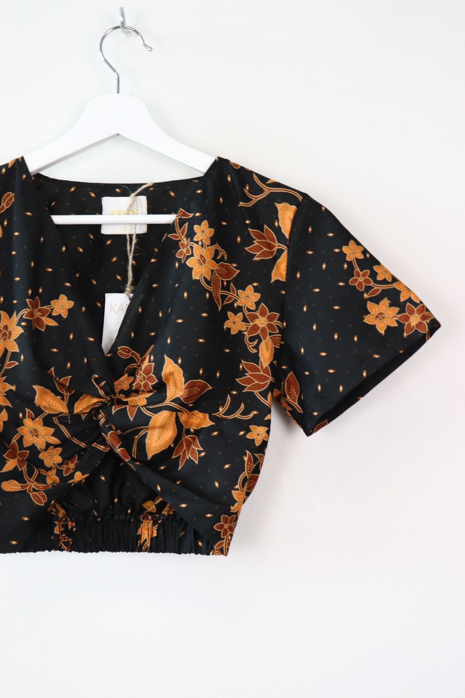 Twisted Front Batik Top - Coral