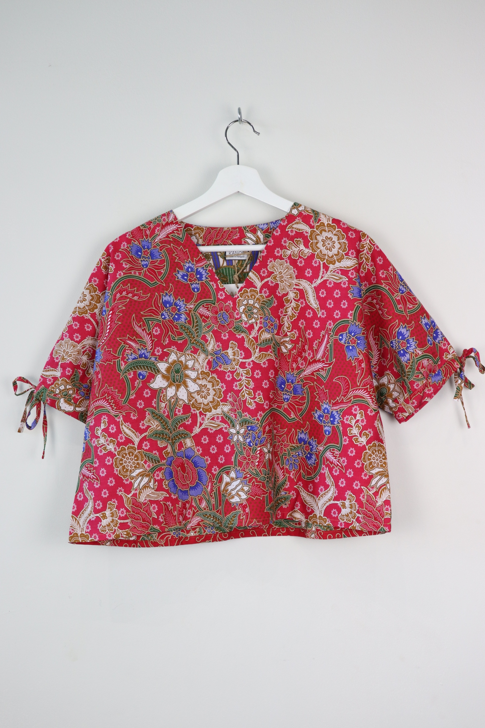 AveryDae Batik Top - Vyonne
