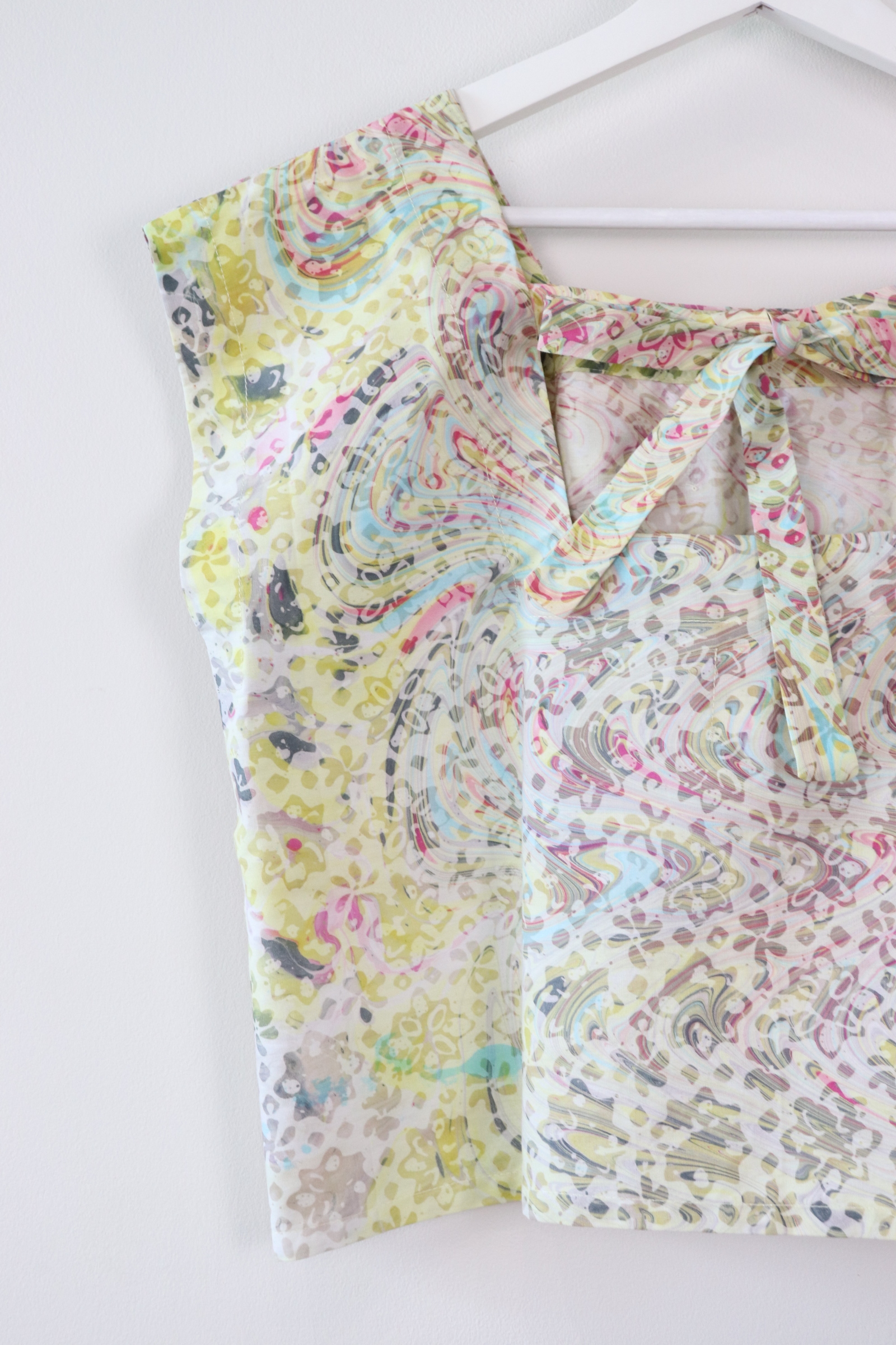 GroceryDate Batik Top - Lemon Swirl ( Handmade Batik Terap )