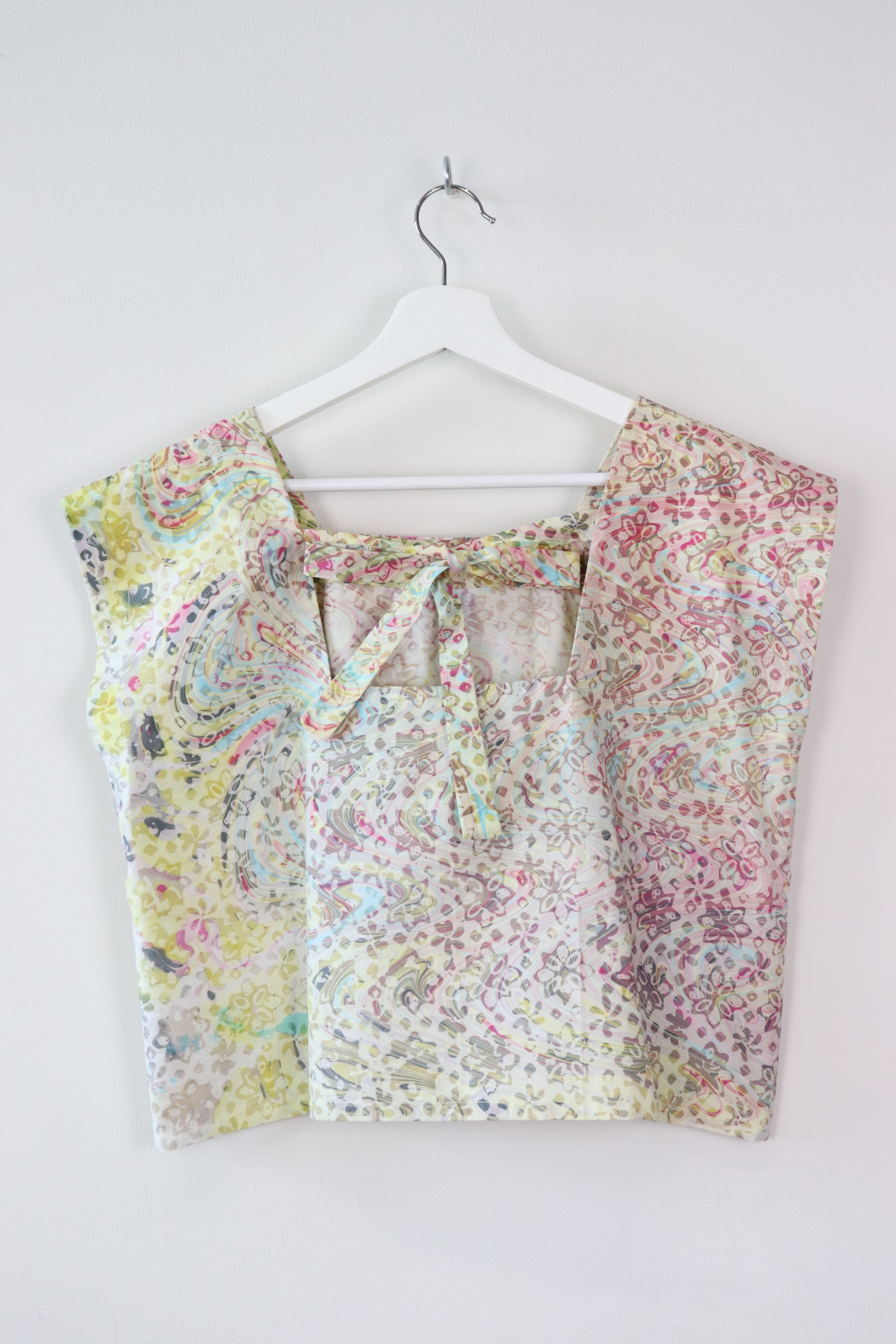 GroceryDate Batik Top - Lemon Swirl ( Handmade Batik Terap )