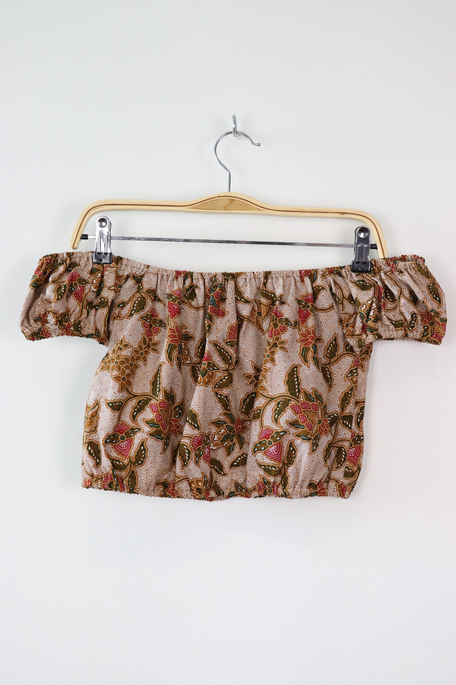 Lil Millie Cropped Top - Wheat (Red)