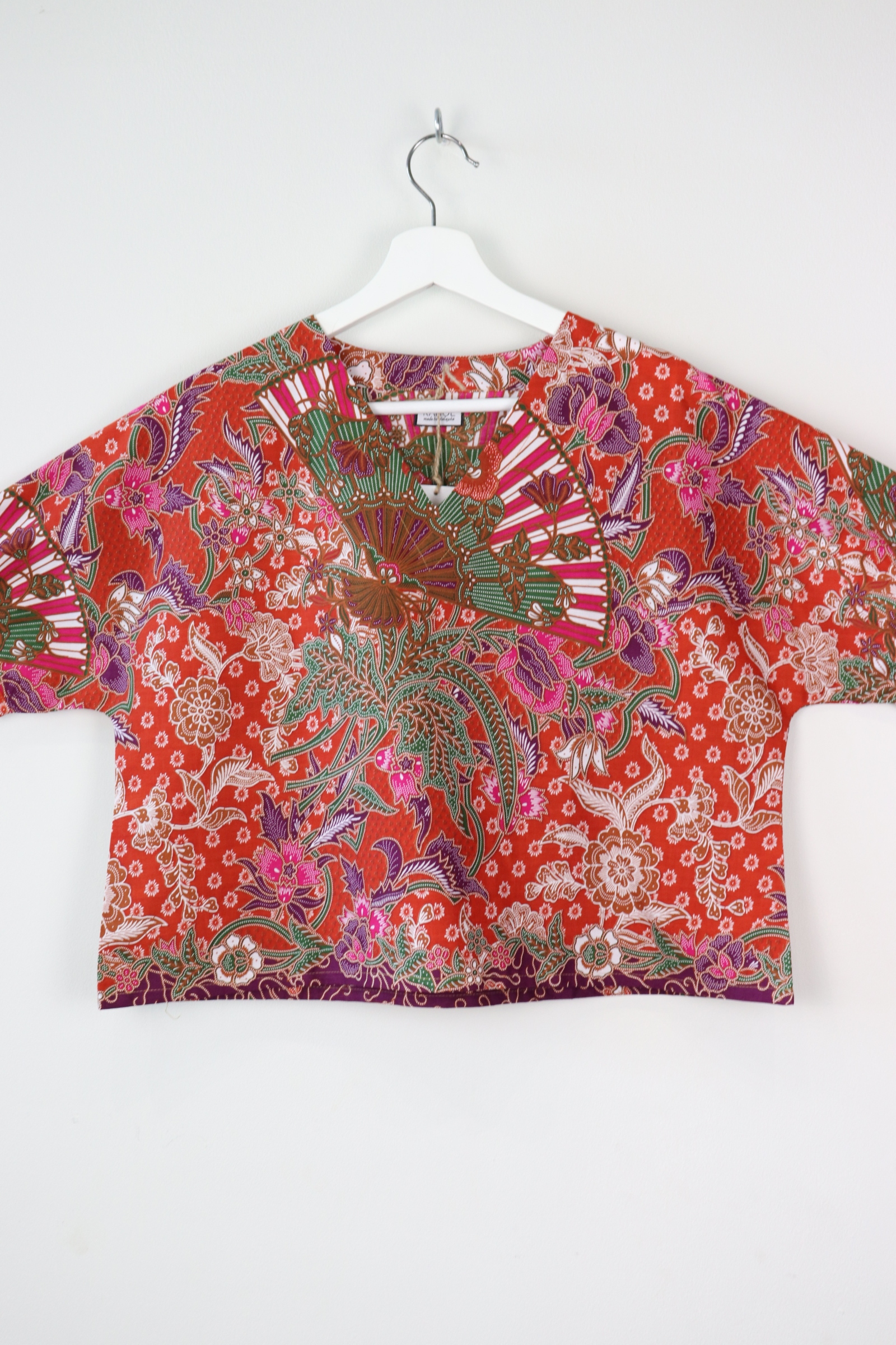 AveryDae Batik Top - Mix Berries
