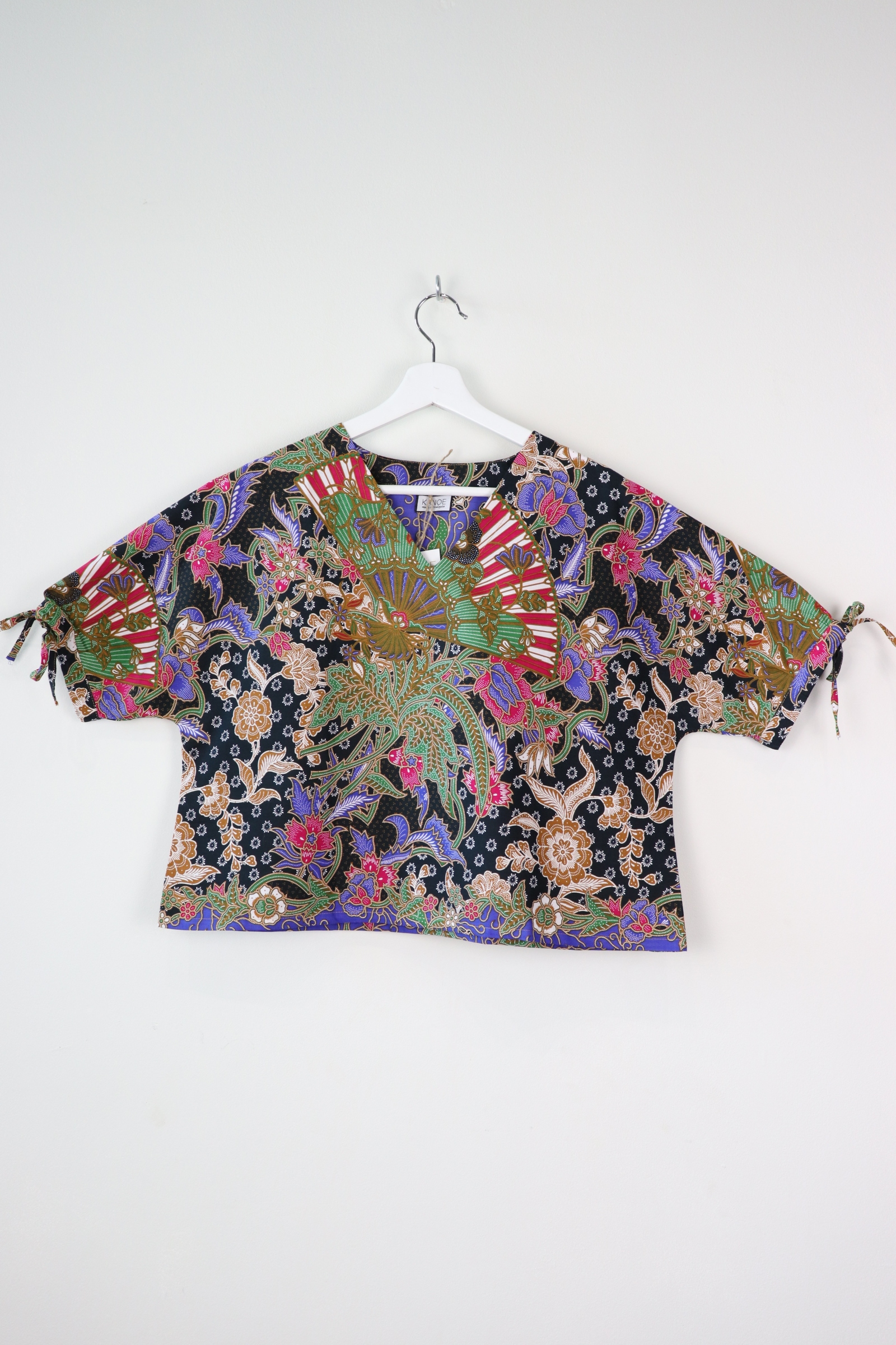AveryDae Batik Top - Mimiko