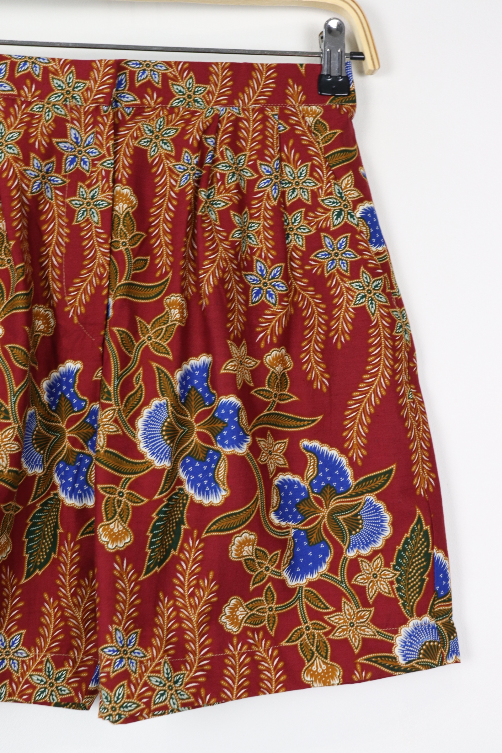 Tailored Batik Shorts - Miu Miu (S)
