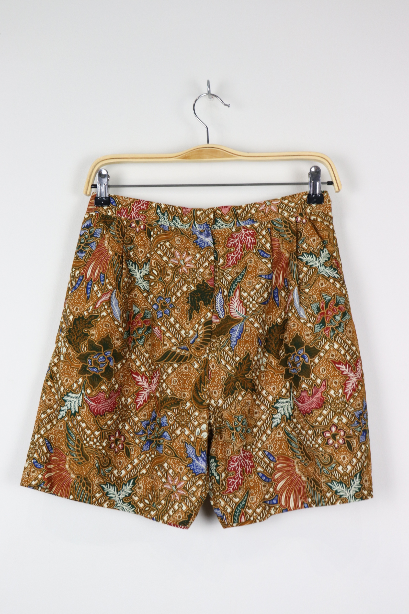 Tailored Batik Shorts - Roline (S)