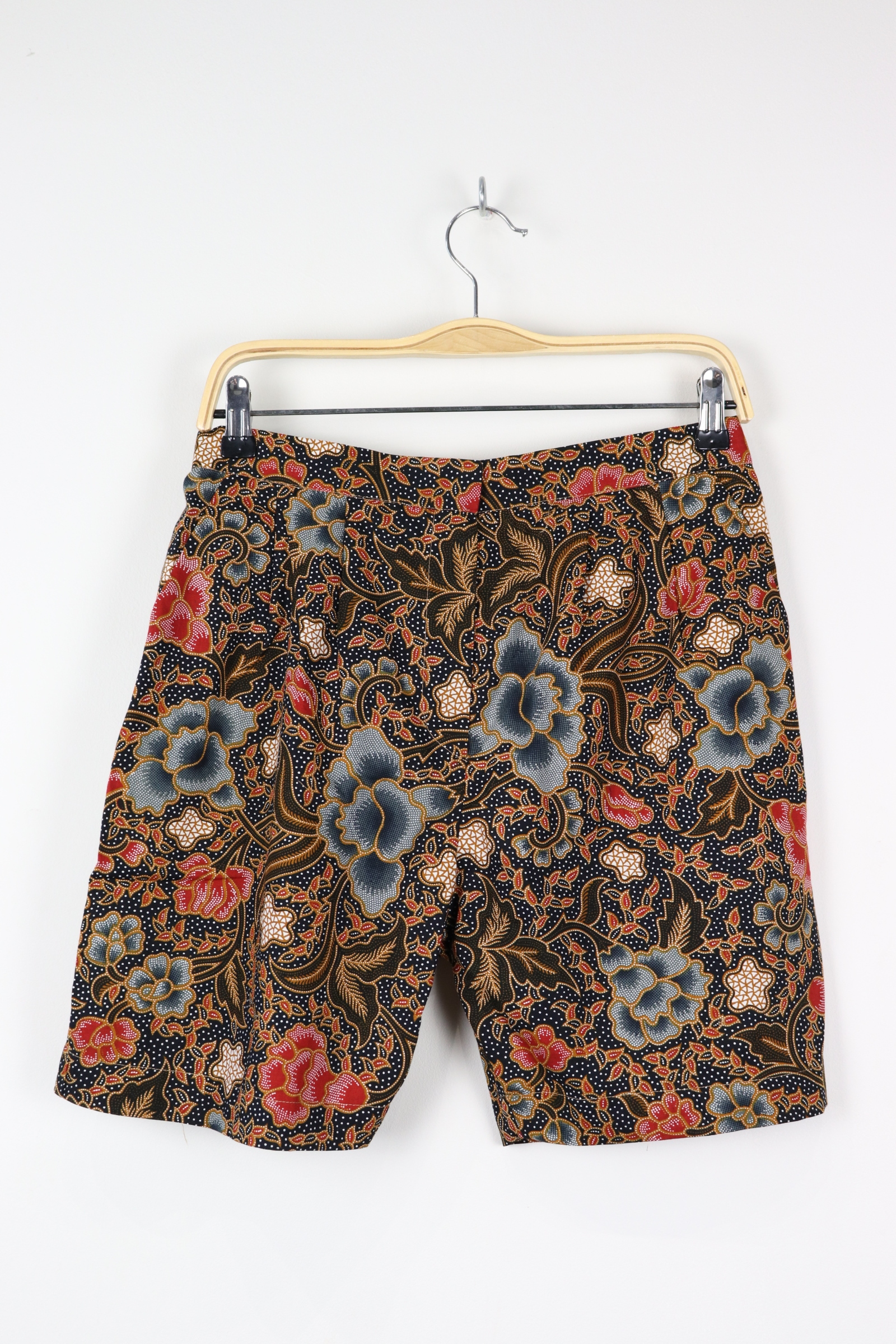 Tailored Batik Shorts - Riko (M)