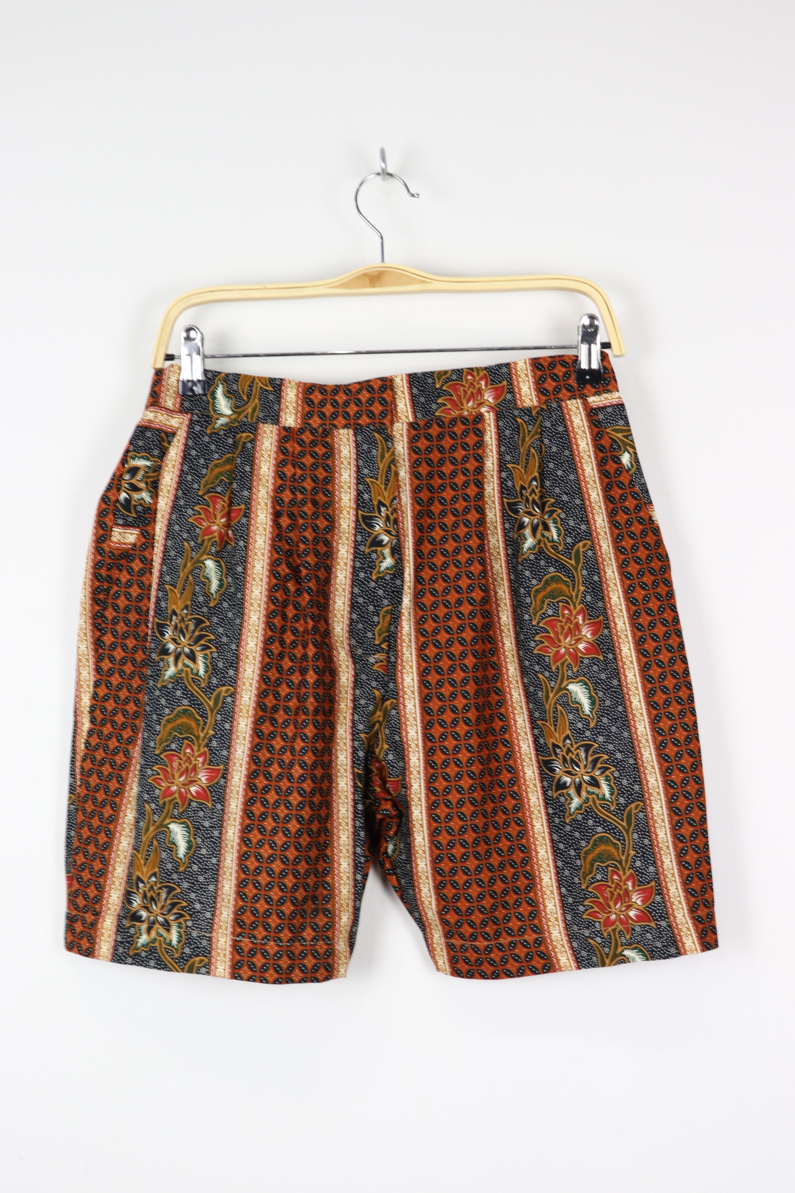 Tailored Batik Shorts - Bebe (M)