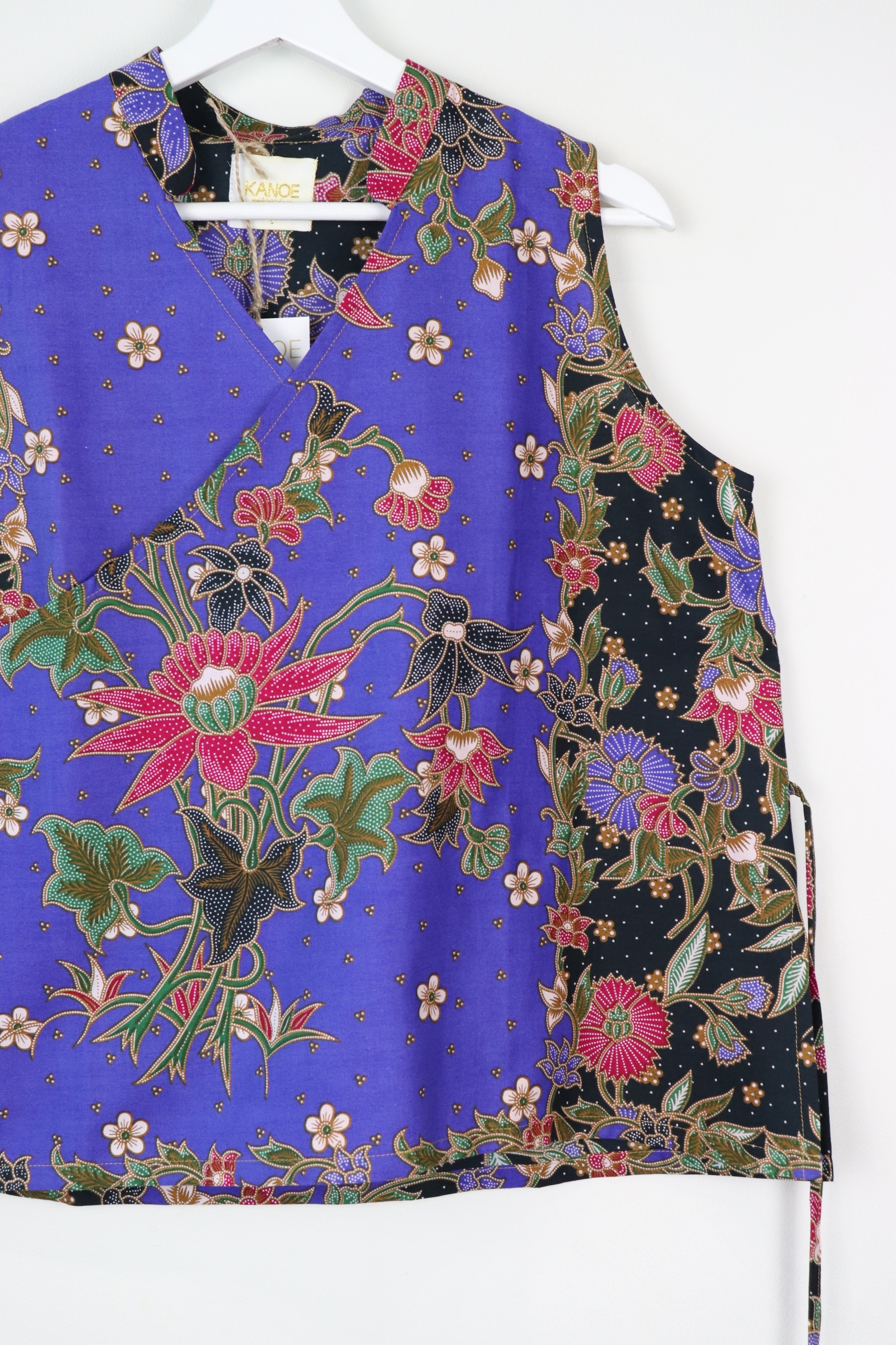 Jie-Jie Batik Top - XinWei (L-XL)