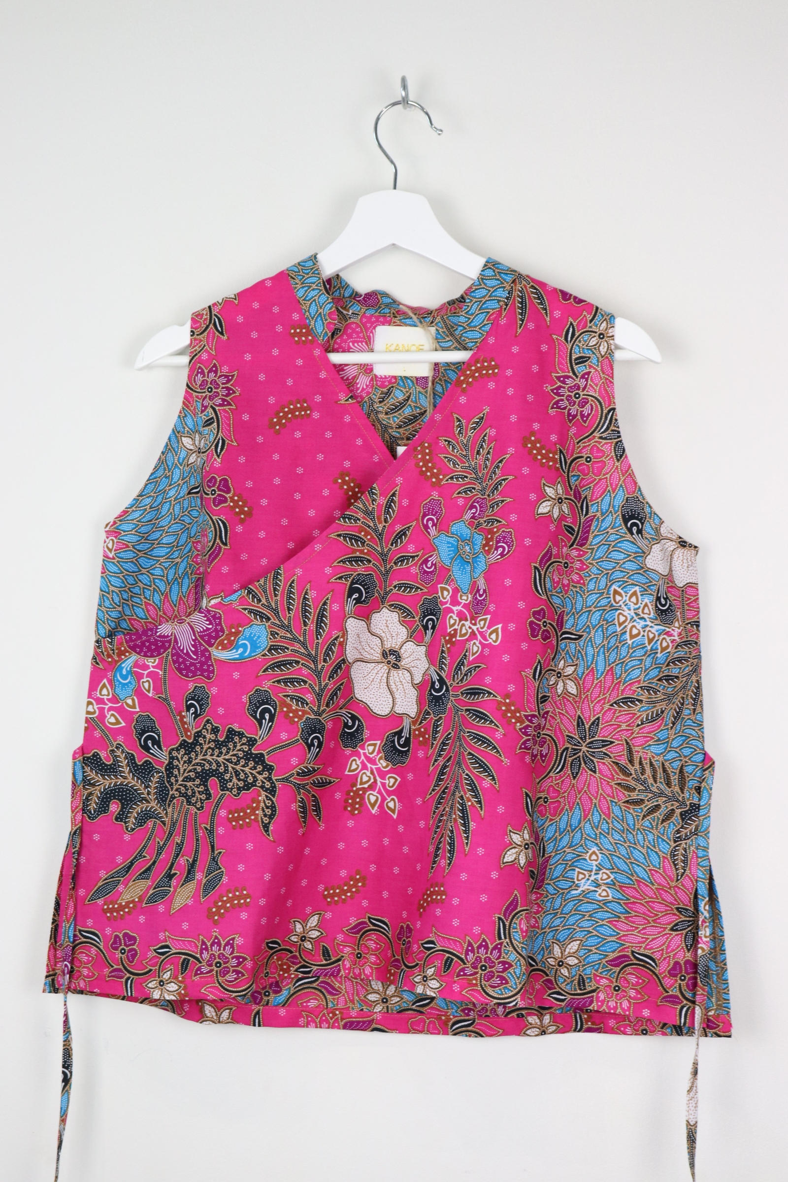Jie-Jie Batik Top - LexXie (L-XL)