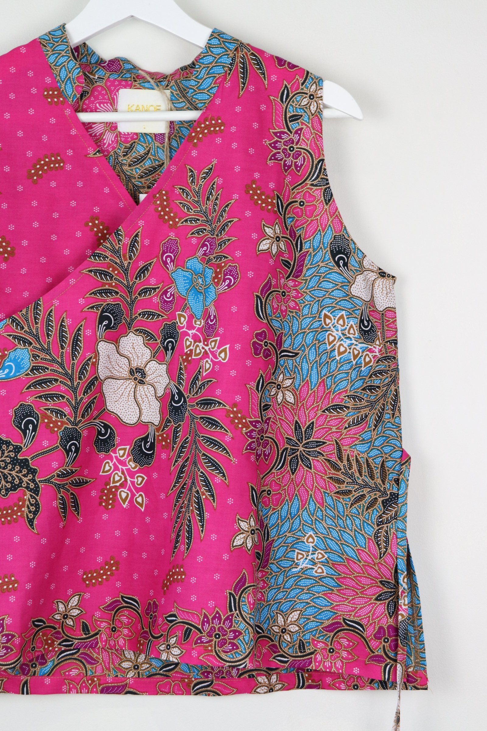 Jie-Jie Batik Top - LexXie (L-XL)
