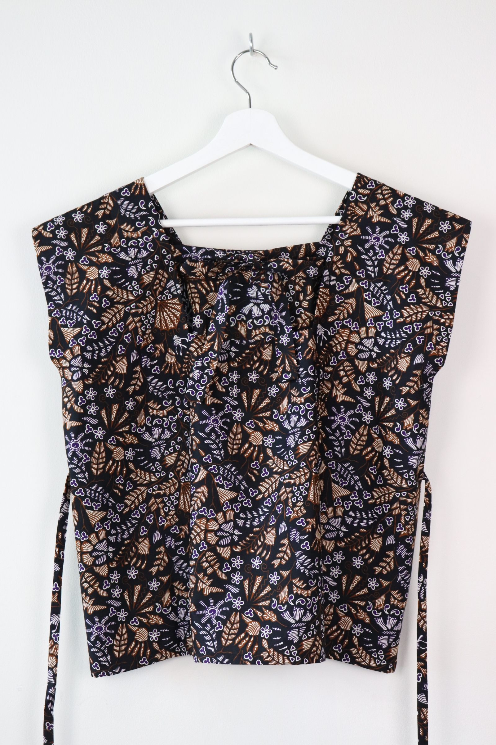 BrunchDate Boxy Batik Top - Belgium