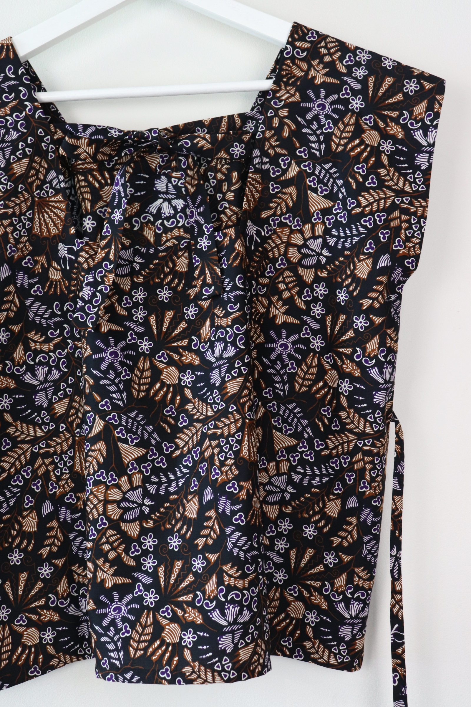 BrunchDate Boxy Batik Top - Belgium