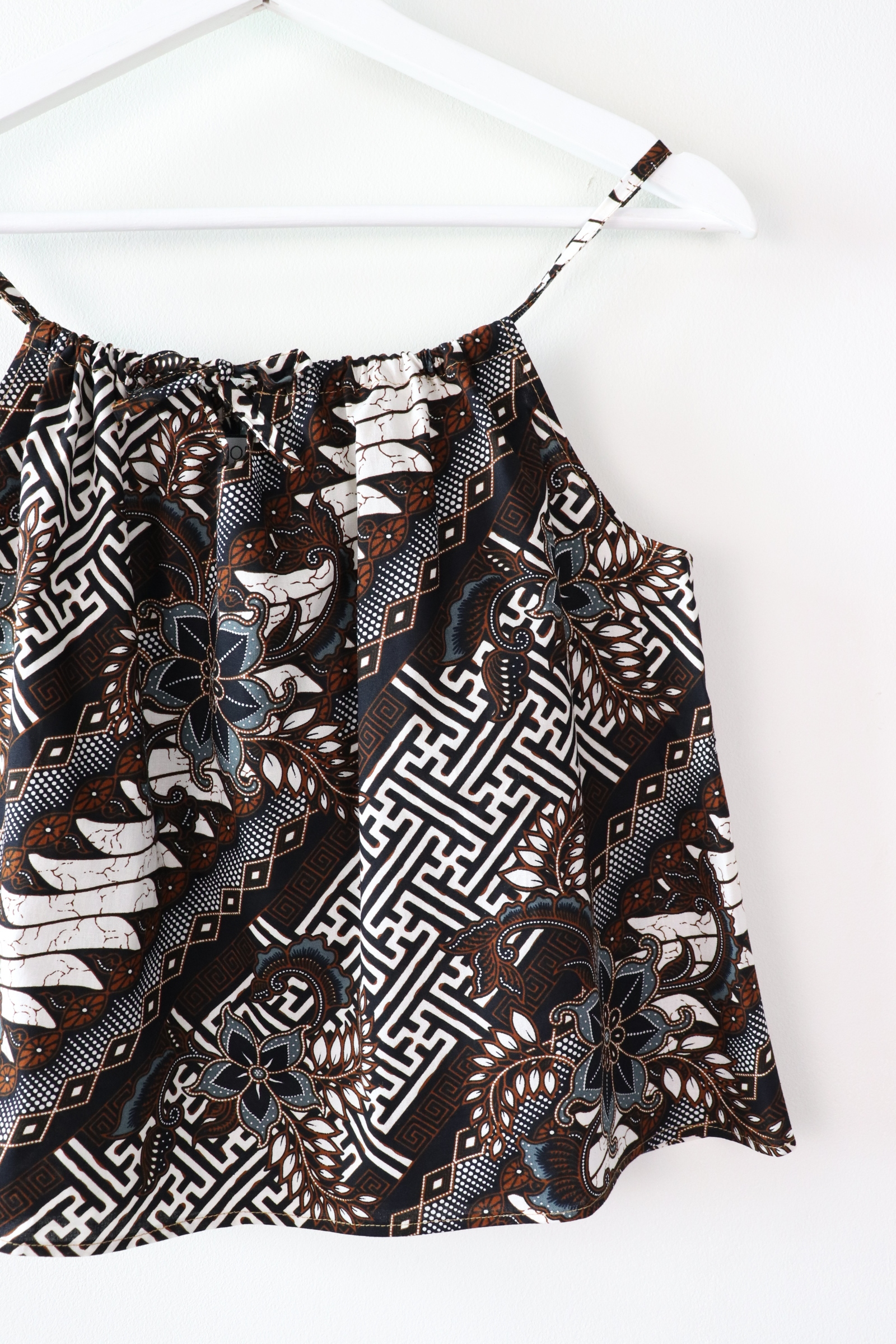 Getaway Batik Top - Penang ( Black & White )