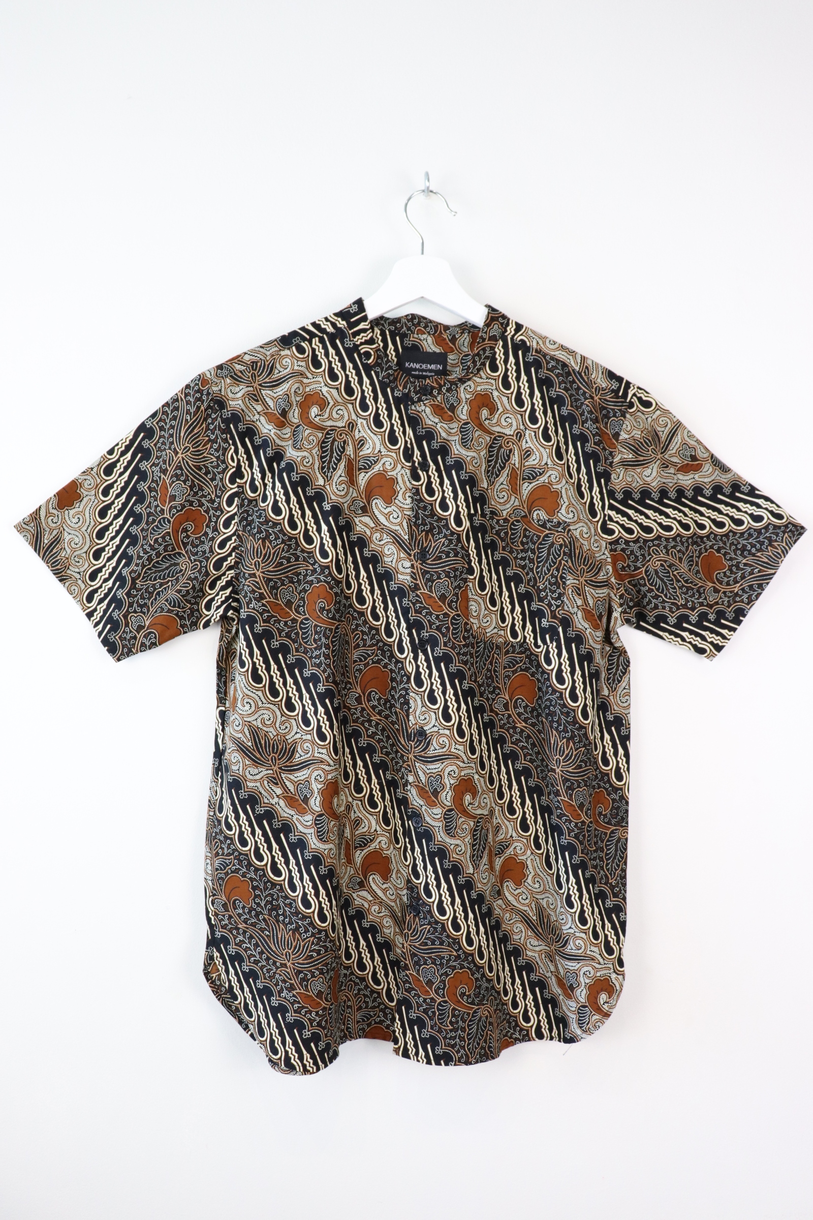 KANOEMEN Stand Collar Batik Shirt - Tecate (XL)