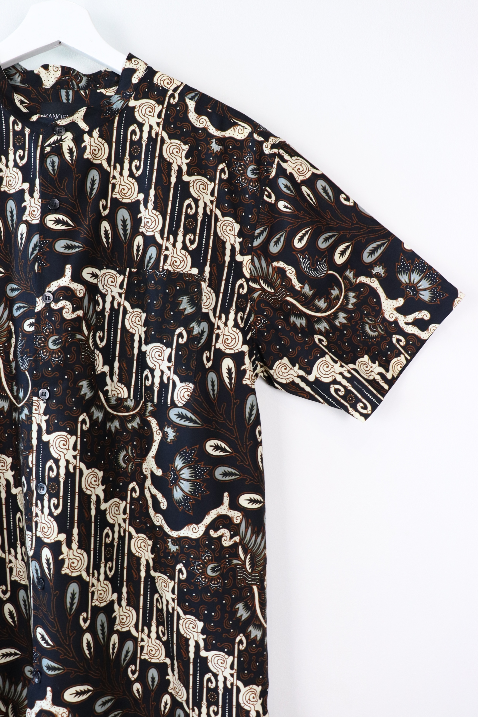 KANOEMEN Stand Collar Batik Shirt - Milwaukee (XL)