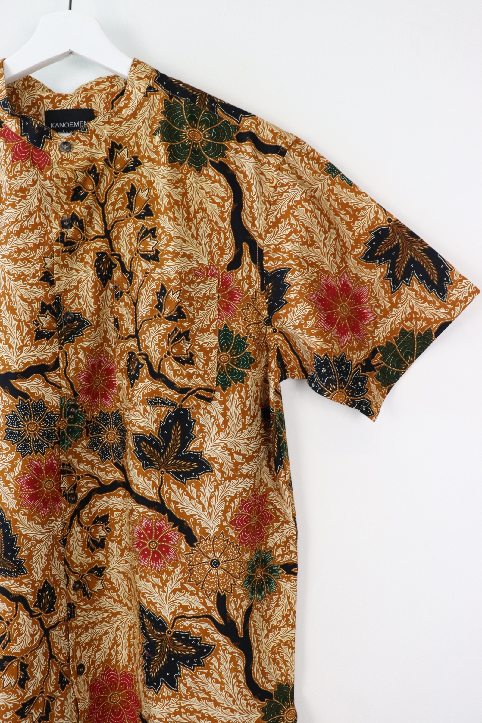 KANOEMEN Stand Collar Batik Shirt - Tiger (XL)