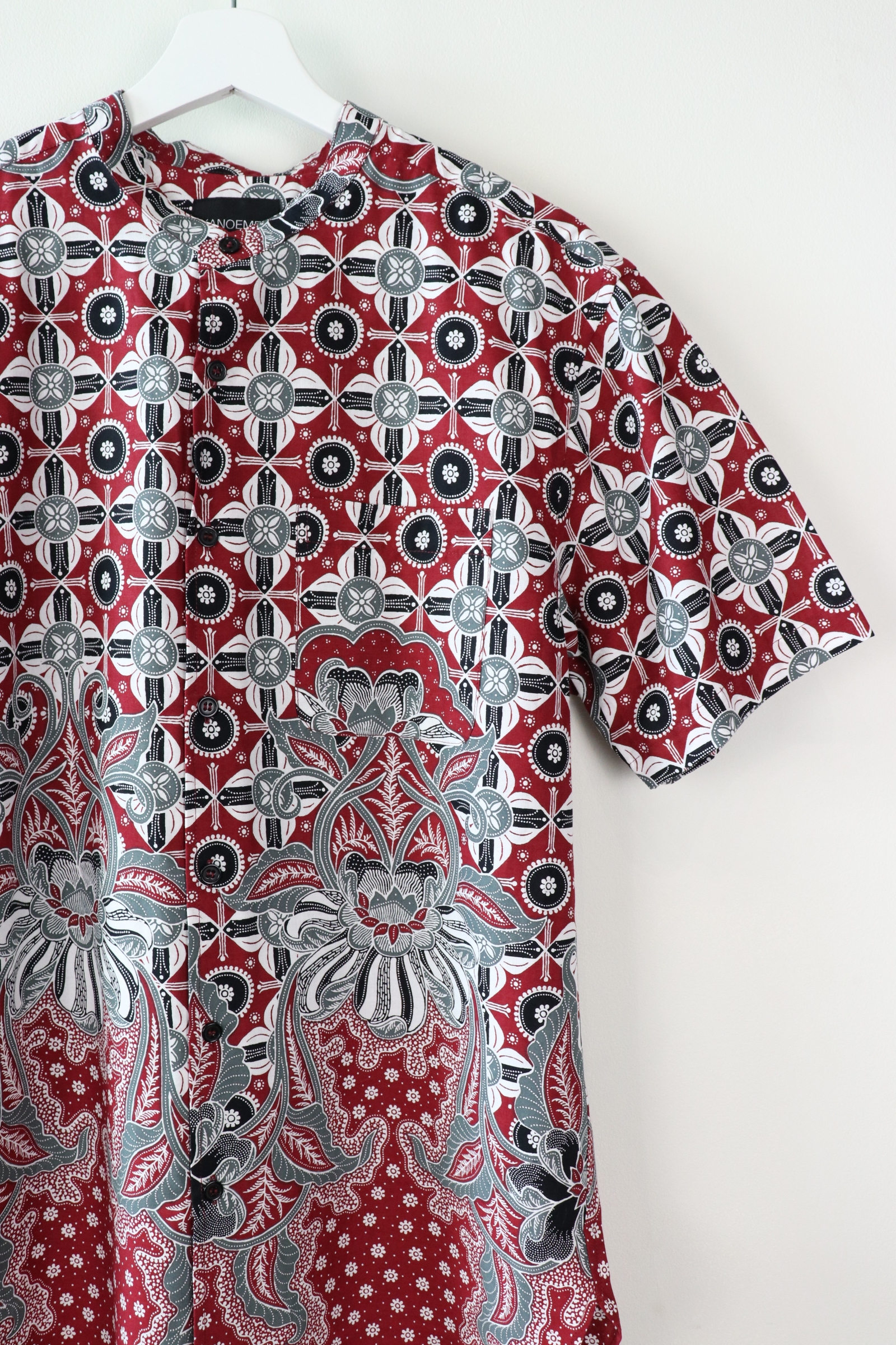 KANOEMEN Stand Collar Batik Shirt - Penfolds (L)