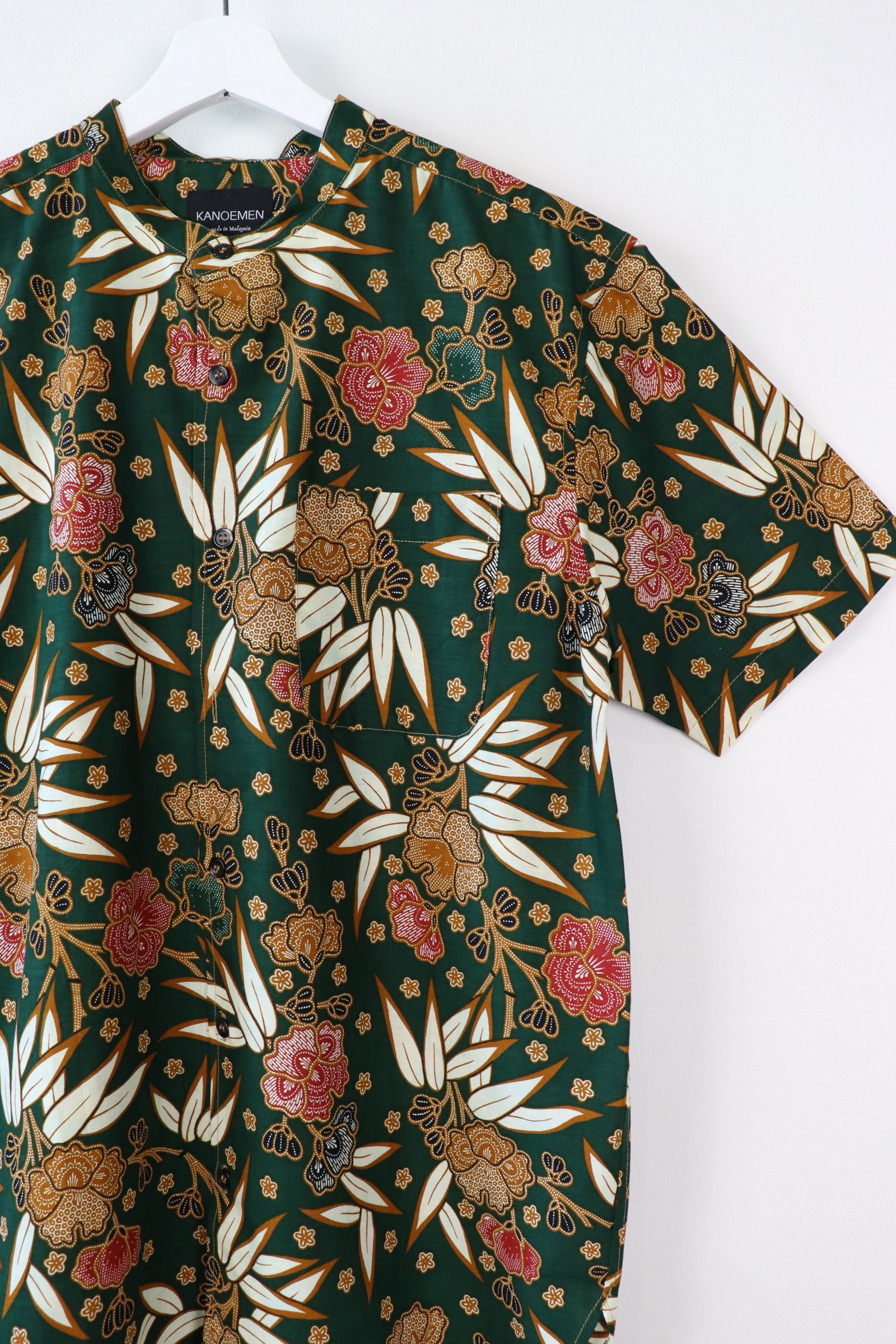 KANOEMEN Stand Collar Batik Shirt - Jagermeister (L)