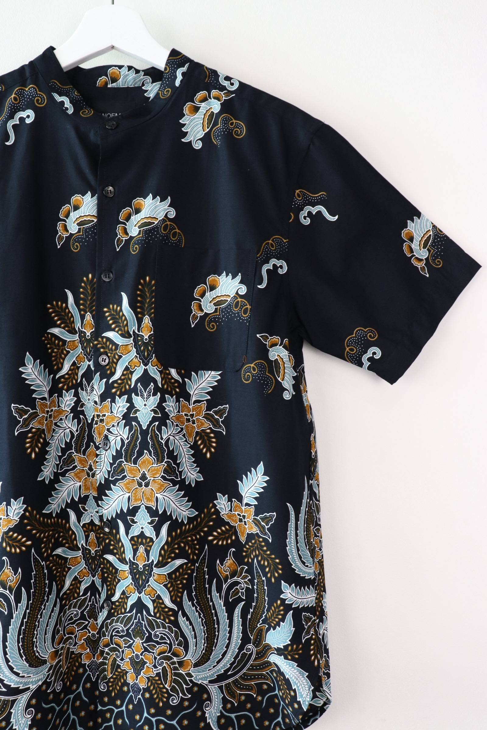 KANOEMEN Stand Collar Batik Shirt - Johnnie (M)