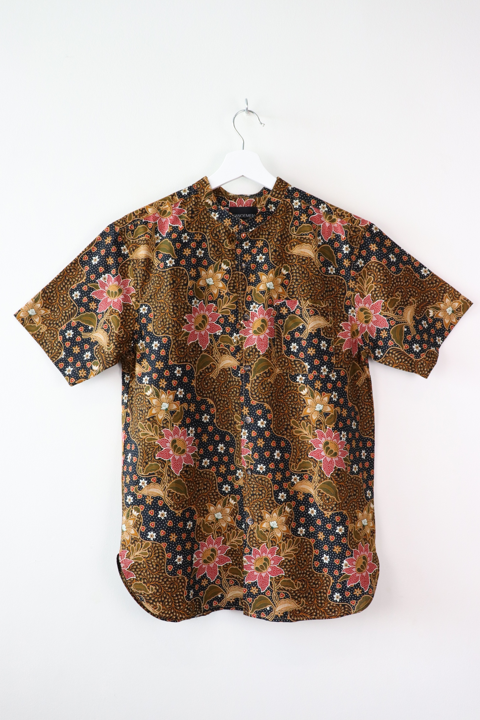 KANOEMEN Stand Collar Batik Shirt - Diagio (M)