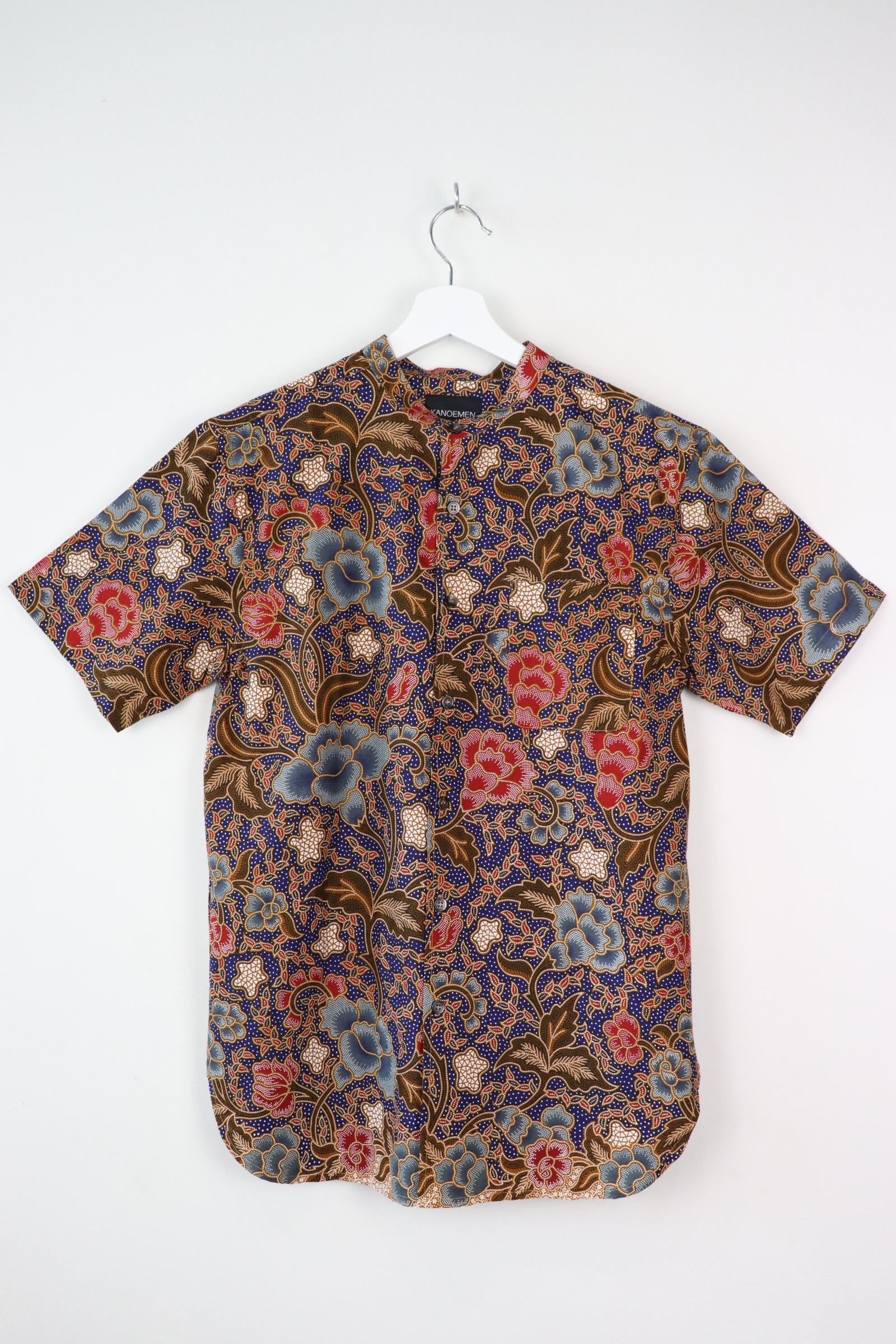 KANOEMEN Stand Collar Batik Shirt - Shandy (S)