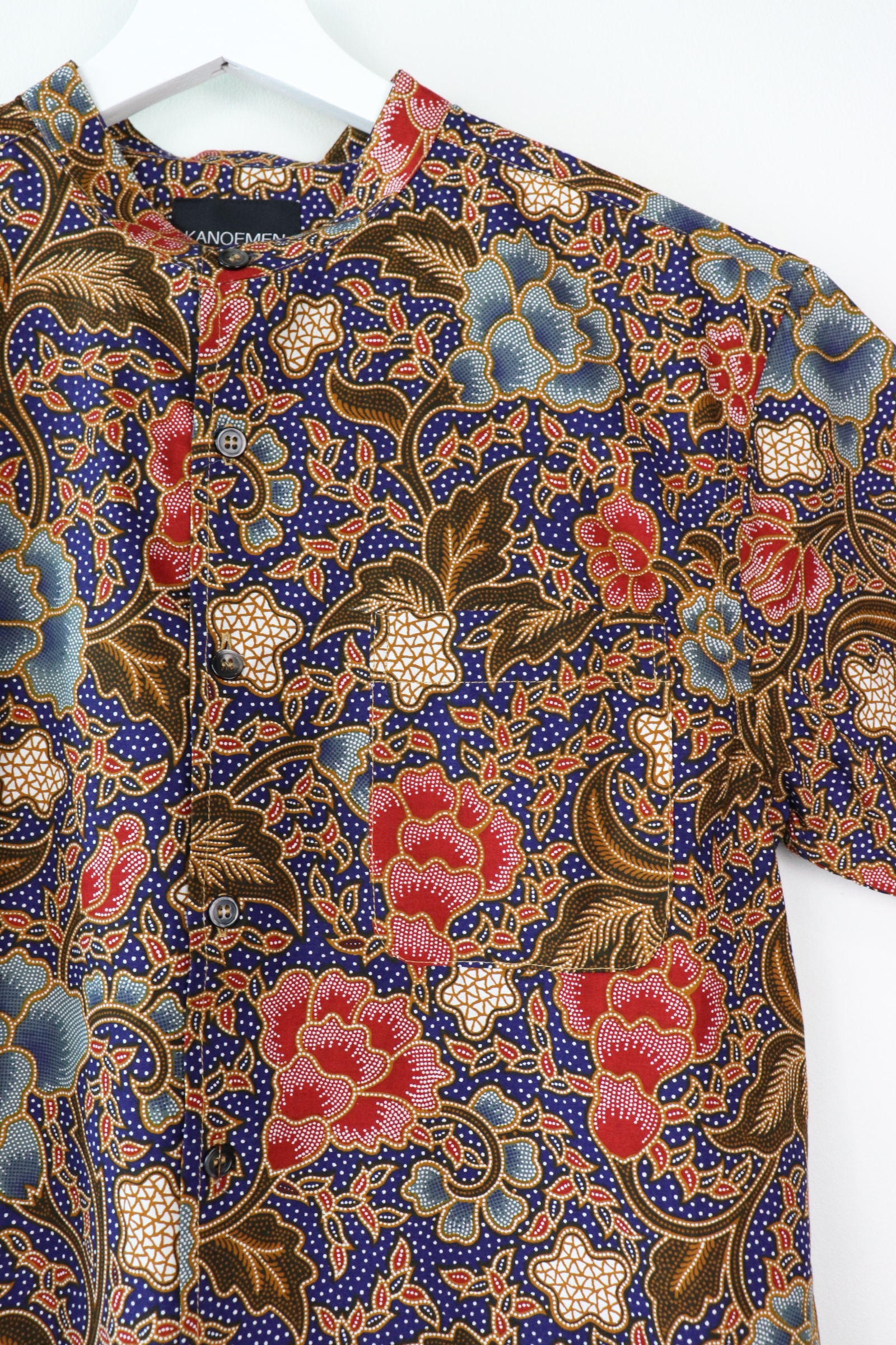 KANOEMEN Stand Collar Batik Shirt - Shandy (S)