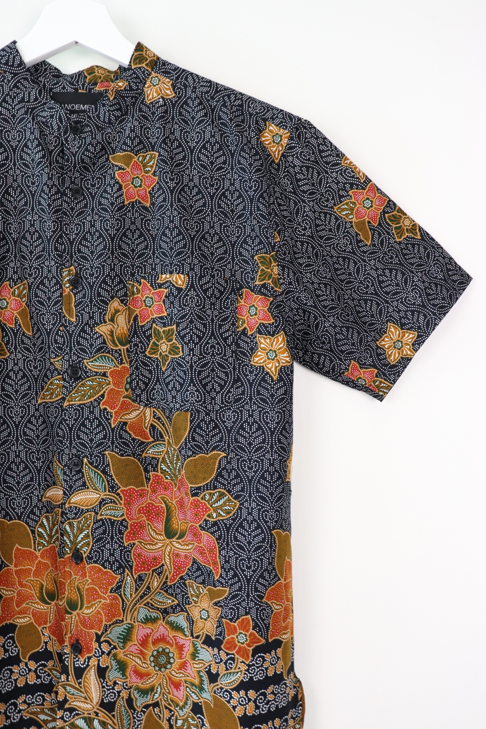 KANOEMEN Stand Collar Batik Shirt - Gin (S)