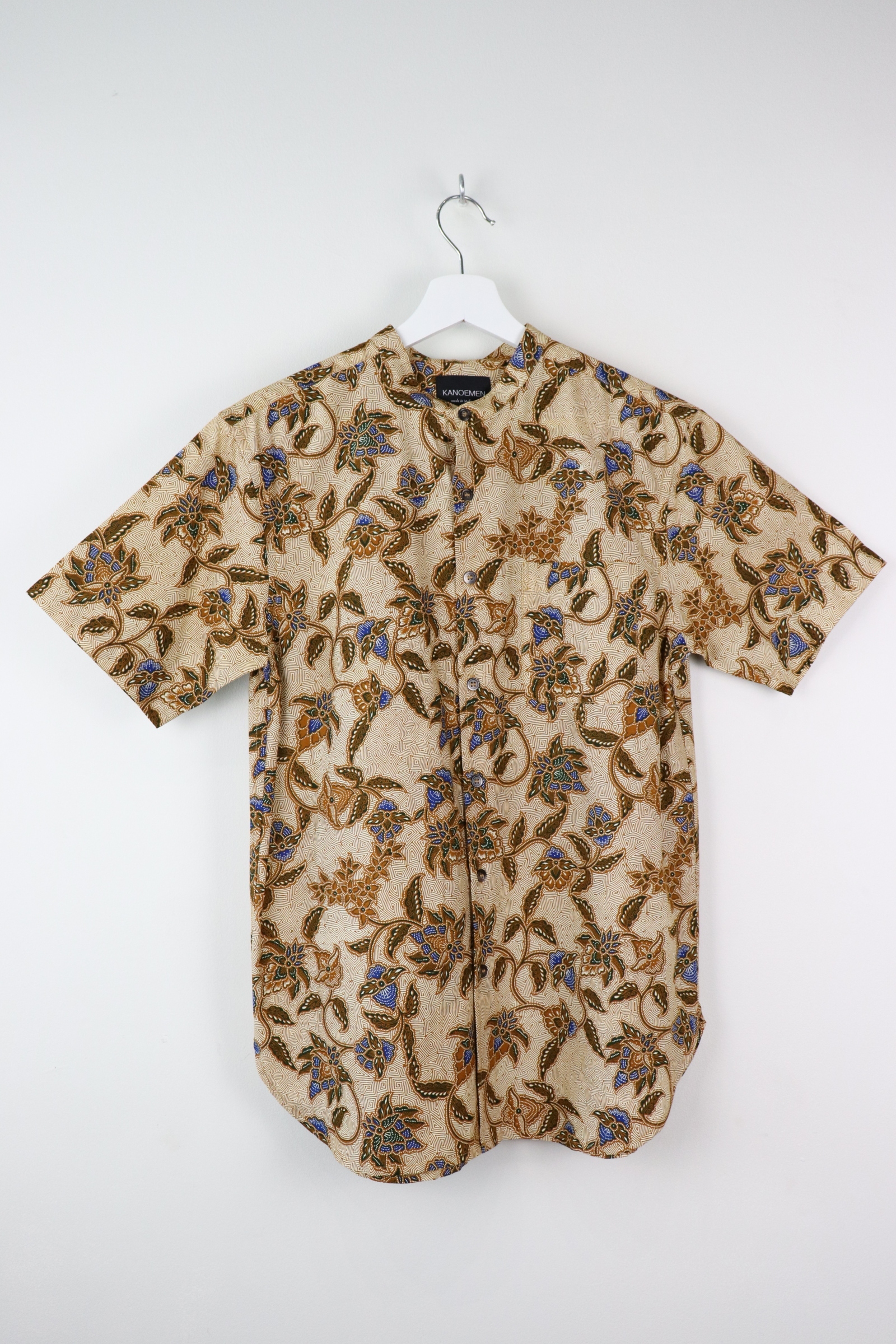 KANOEMEN Stand Collar Batik Shirt - Conan (S)