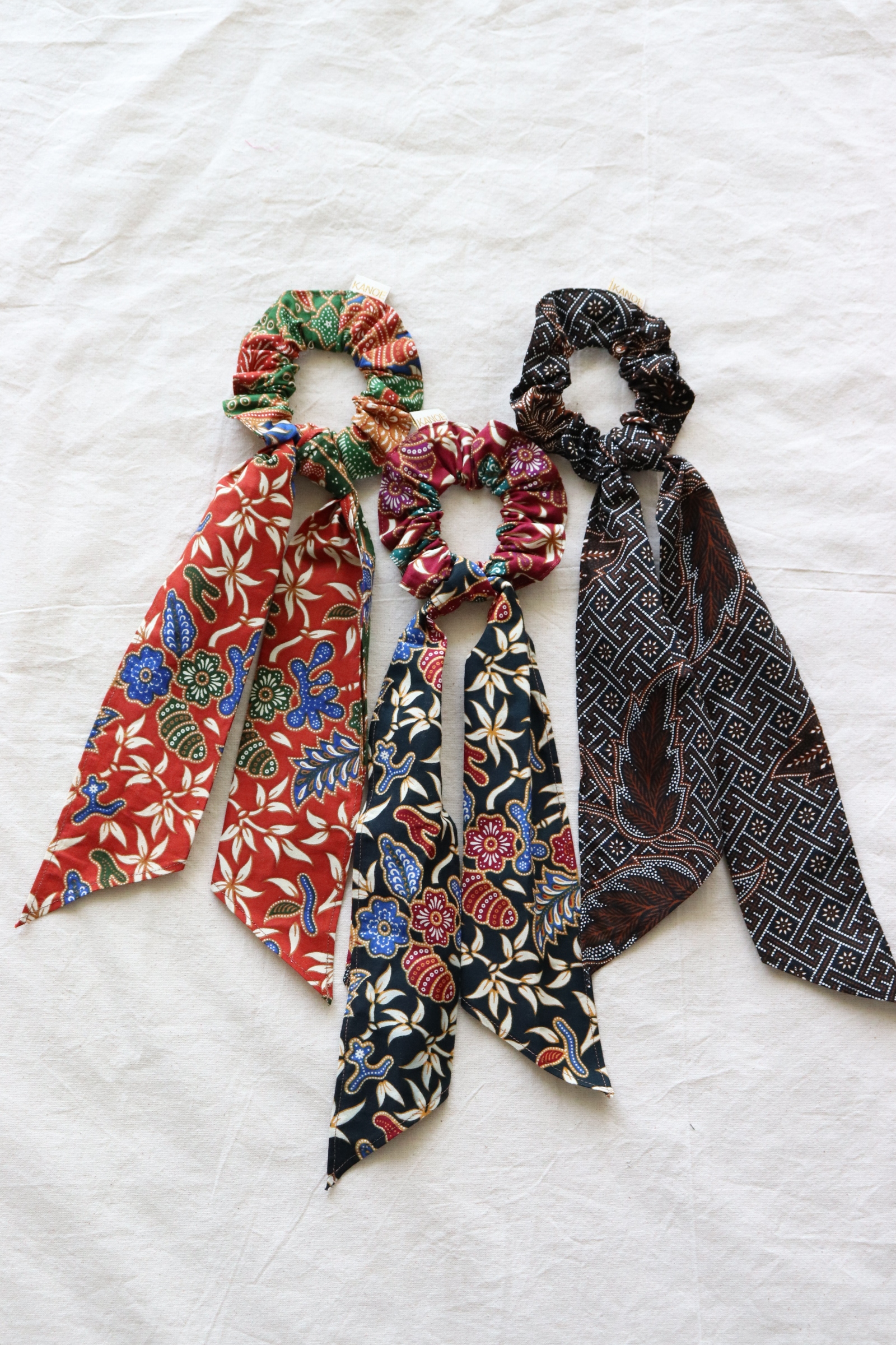 Batik Scrunchie w/ Ribbon - Rose (Set of 3)