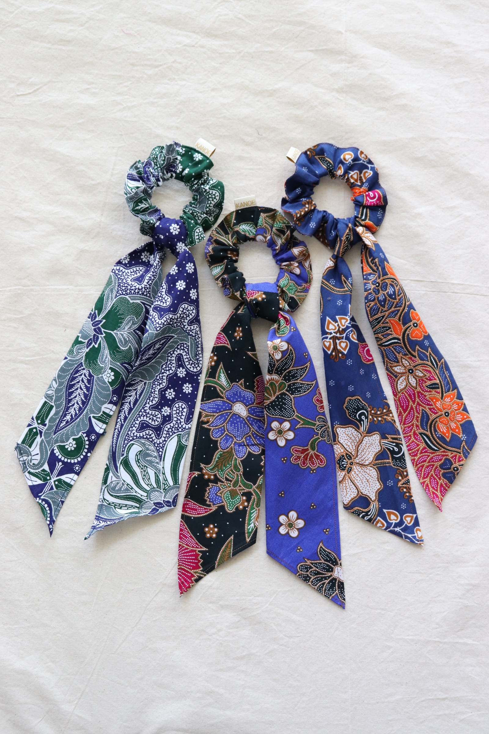 Batik Scrunchie w/ Ribbon - Pansy (Set of 3)