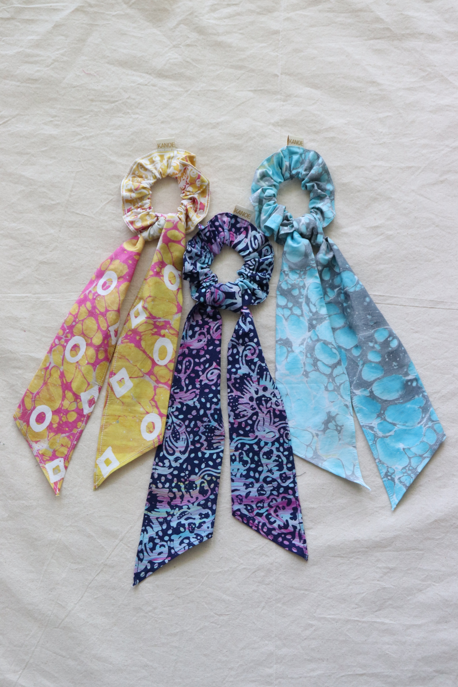 Batik Scrunchie w/ Ribbon - Daisy (Handstamped Batik) (Set of 3)