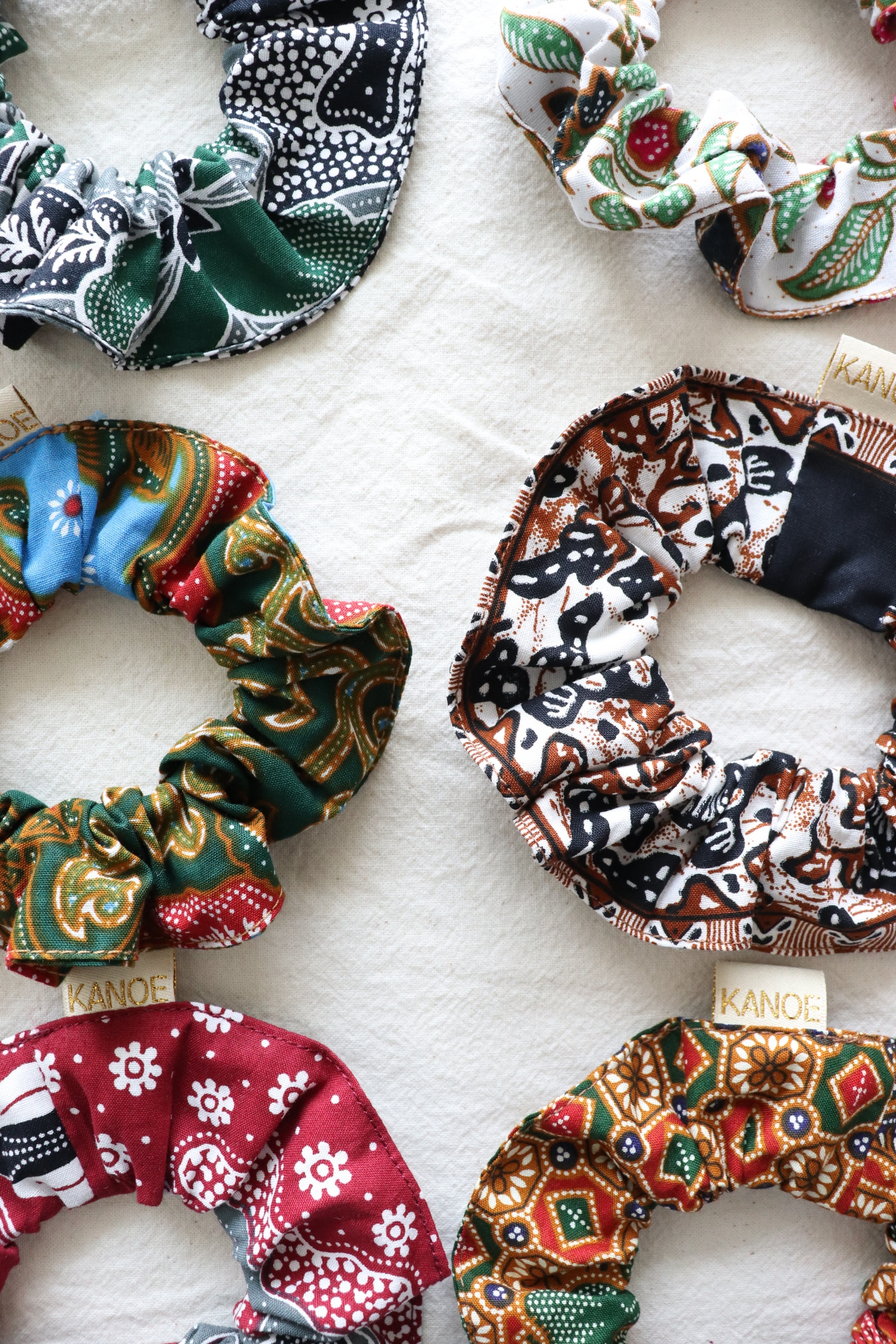 Batik Scrunchies [Set of 6] - Vanilla Cappucino