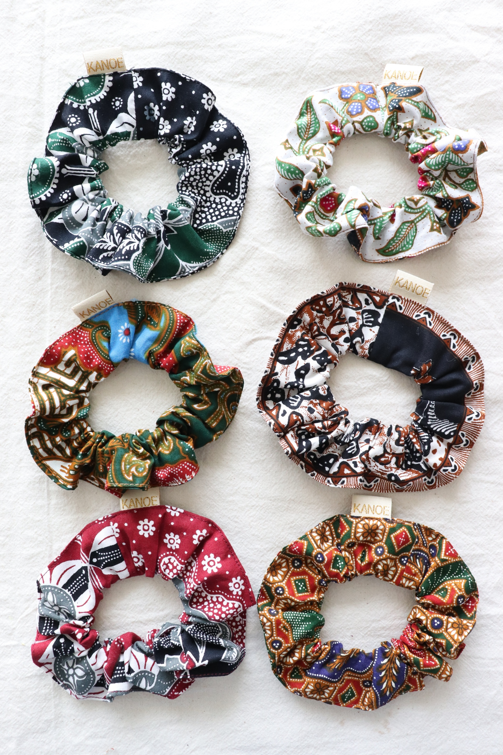 Batik Scrunchies [Set of 6] - Vanilla Cappucino