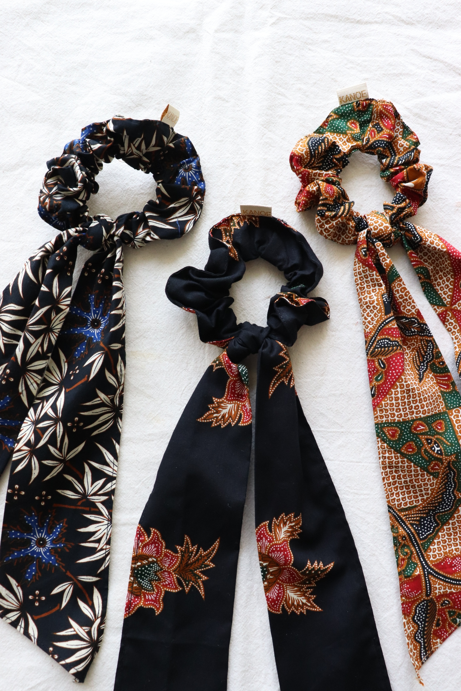 Batik Scrunchie w/ Ribbon [Set of 3] - Daffy