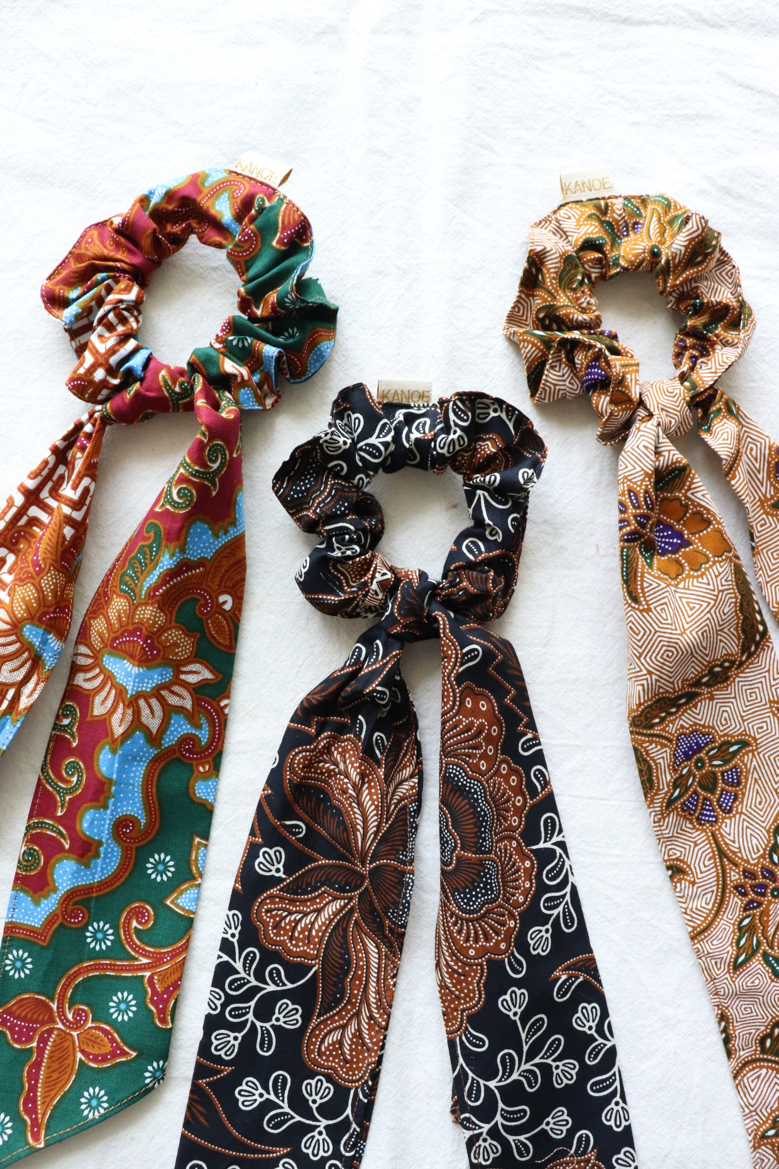 Batik Scrunchie w/ Ribbon [Set of 3] - Banjo