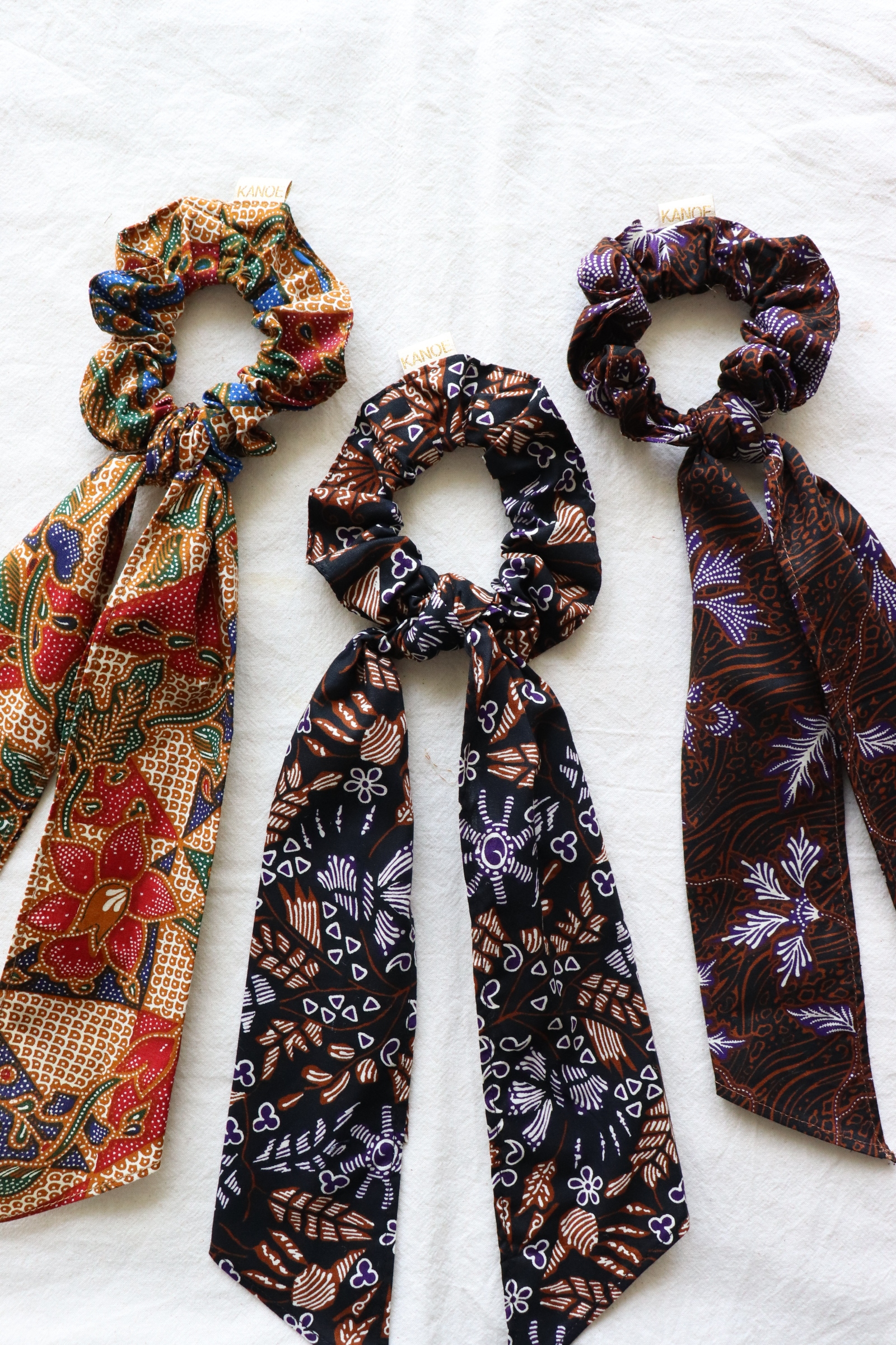 Batik Scrunchie w/ Ribbon [Set of 3] - Rocky