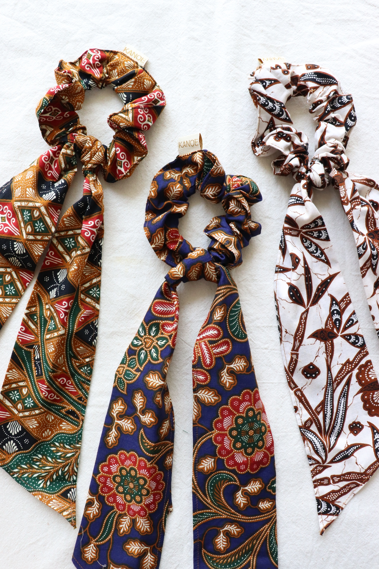 Batik Scrunchie w/ Ribbon [Set of 3] - Goldie