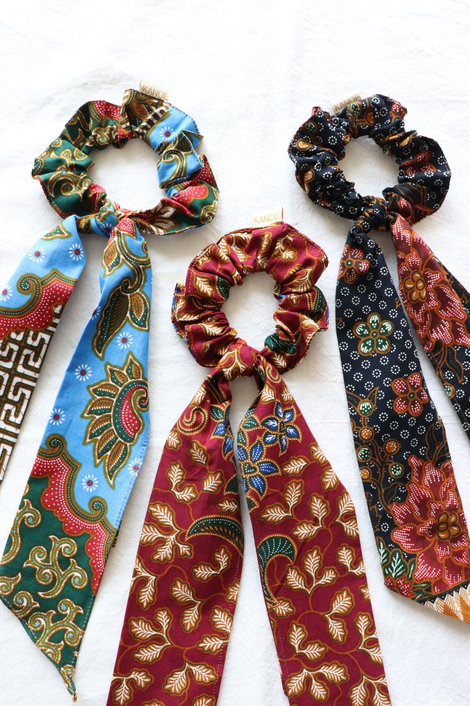 Batik Scrunchie w/ Ribbon [Set of 3] - Fannie