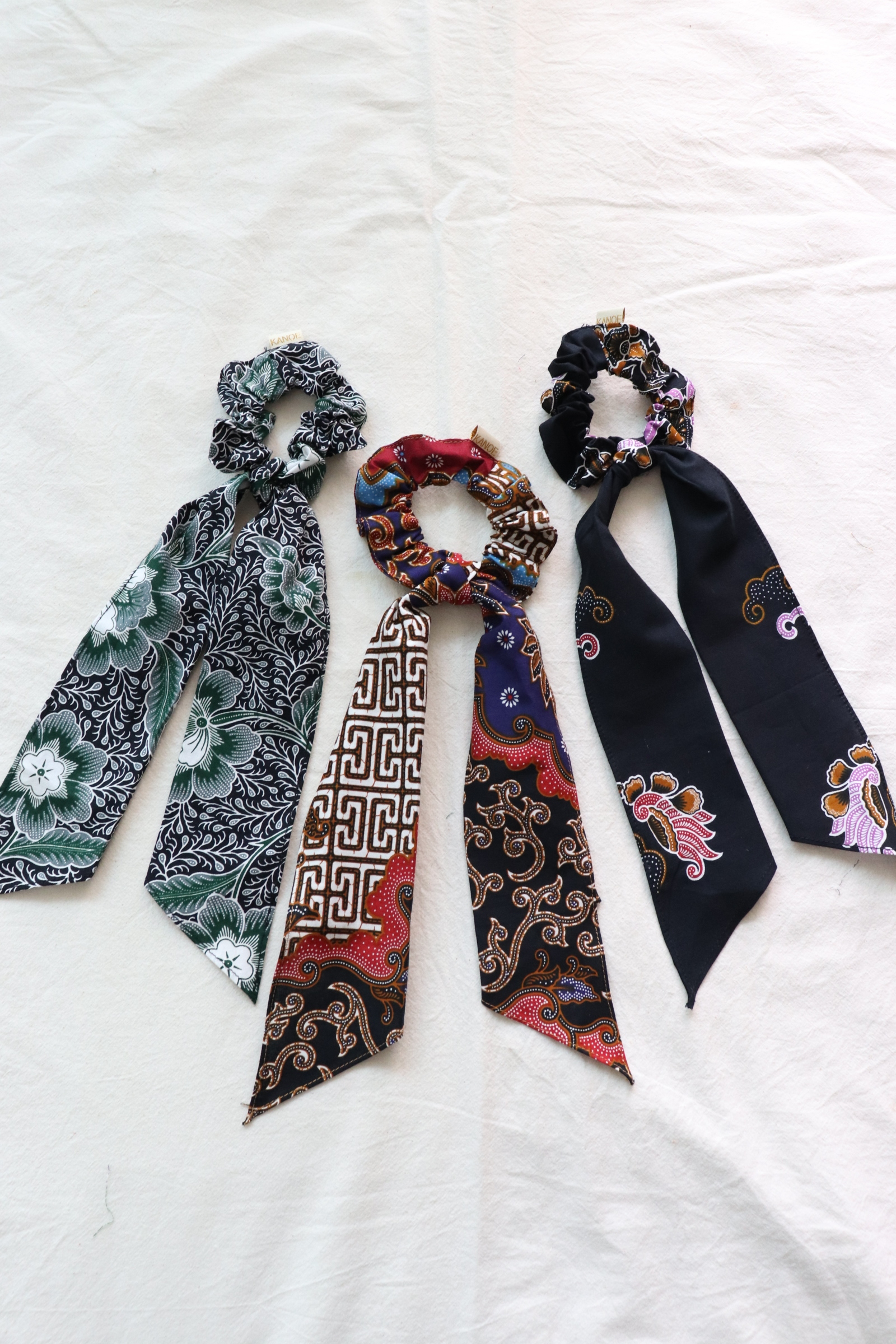 Batik Scrunchie w/ Ribbon [Set of 3] - Sweet Pea