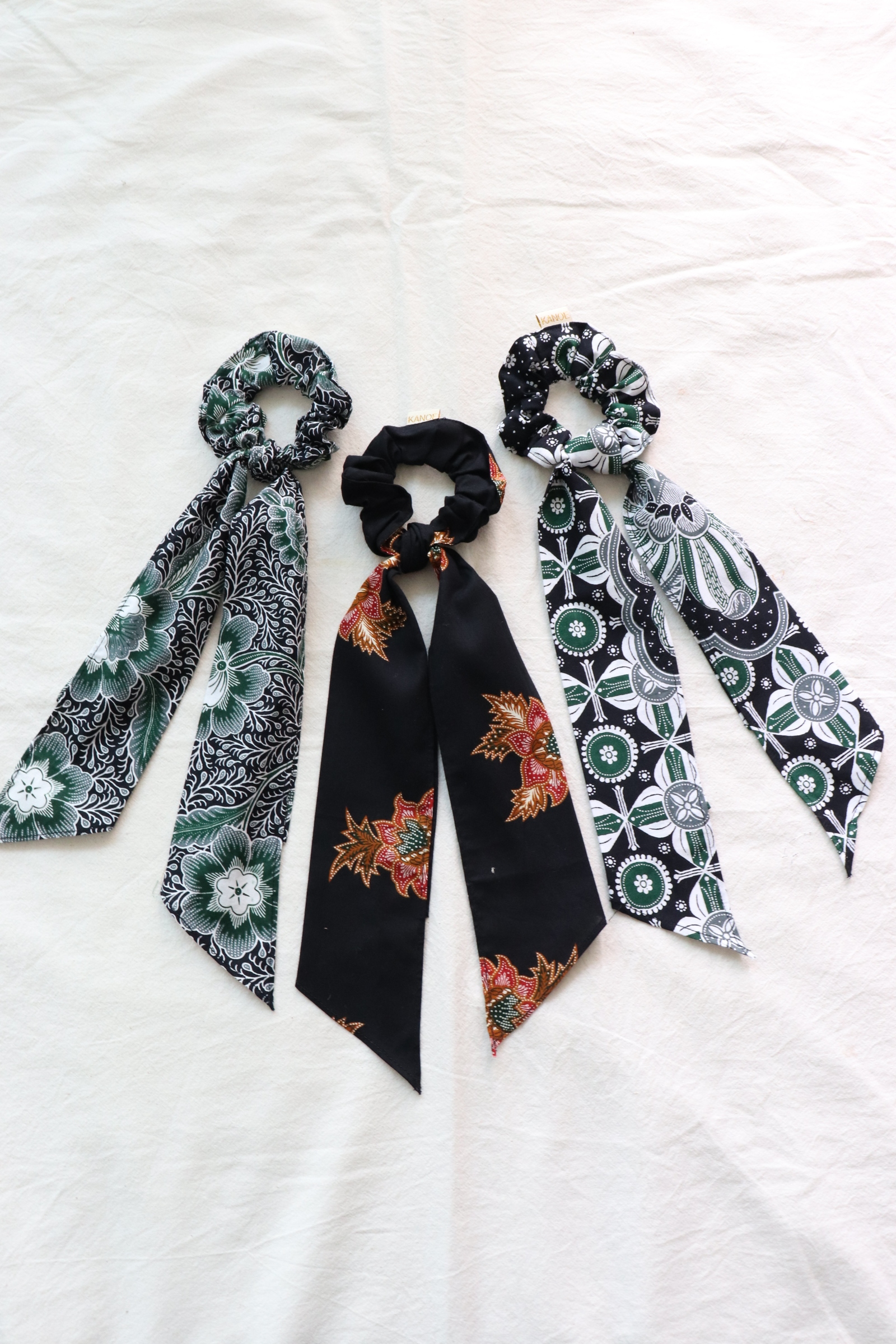 Batik Scrunchie w/ Ribbon [Set of 3] - Ethel