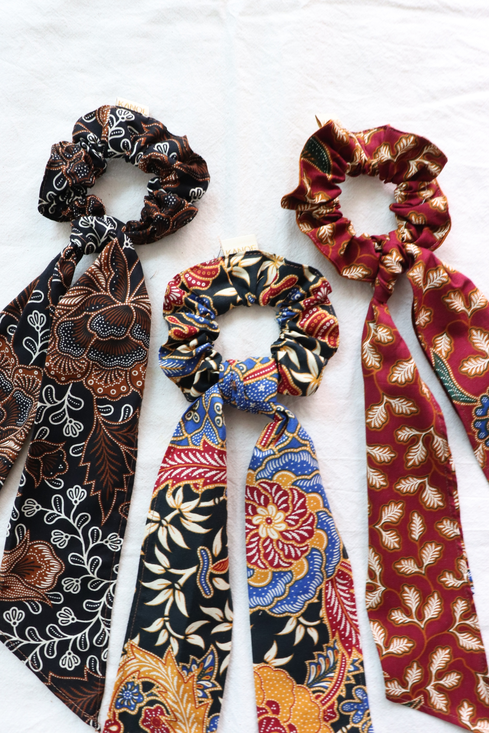 Batik Scrunchie w/ Ribbon [Set of 3] - Lucy