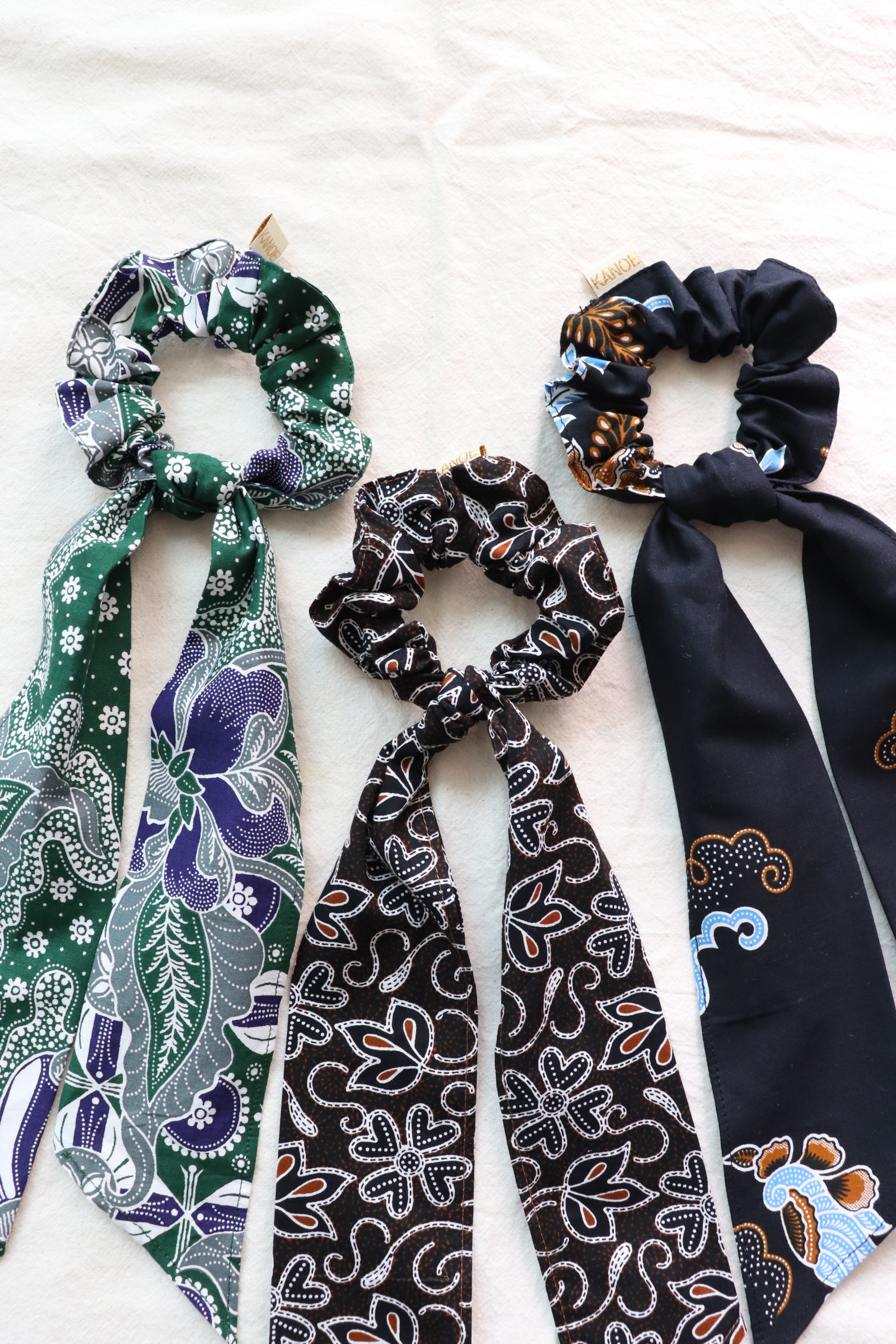 Batik Scrunchie w/ Ribbon [Set of 3] - Jinzo