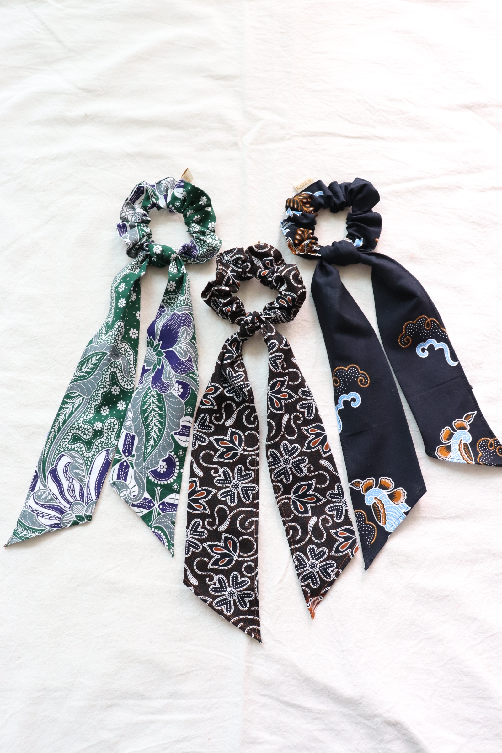Batik Scrunchie w/ Ribbon [Set of 3] - Jinzo