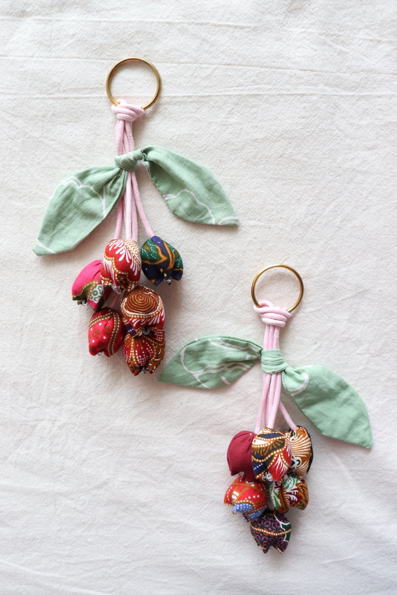 Bougainvillea Batik Keychain [Set of 2] - Siti