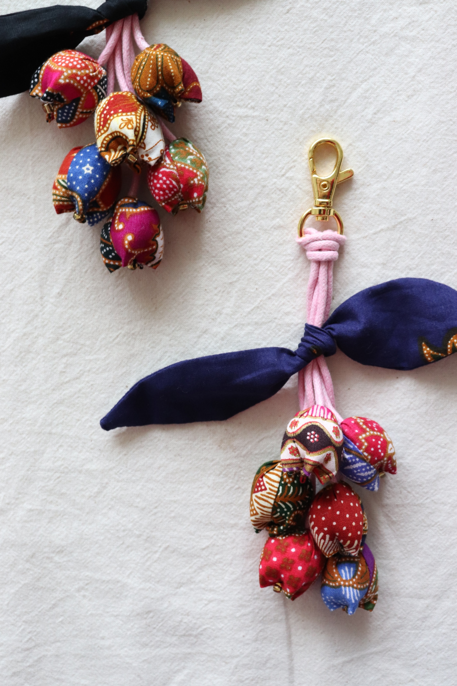 Bougainvillea Batik Keychain [Set of 2] - Rania